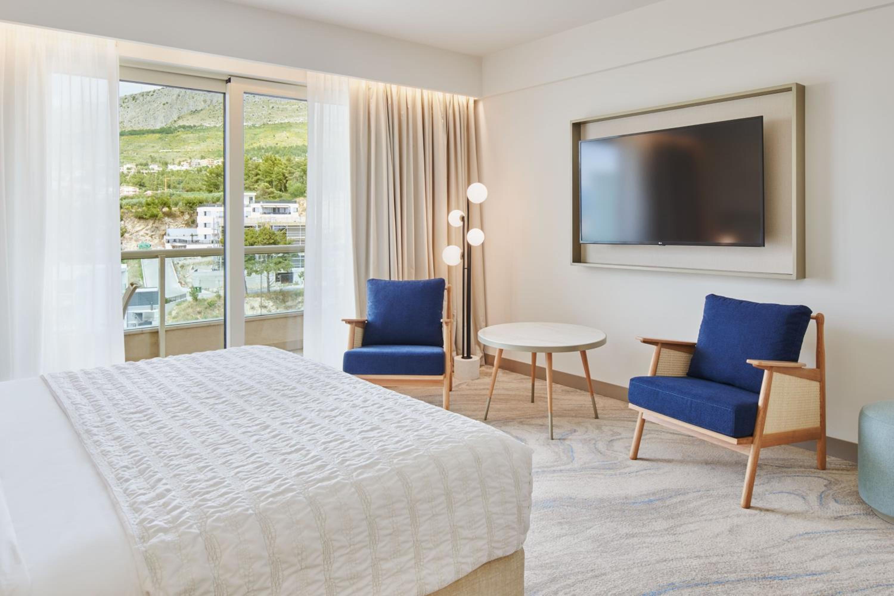 Premium Park View Room with King bed photo 2