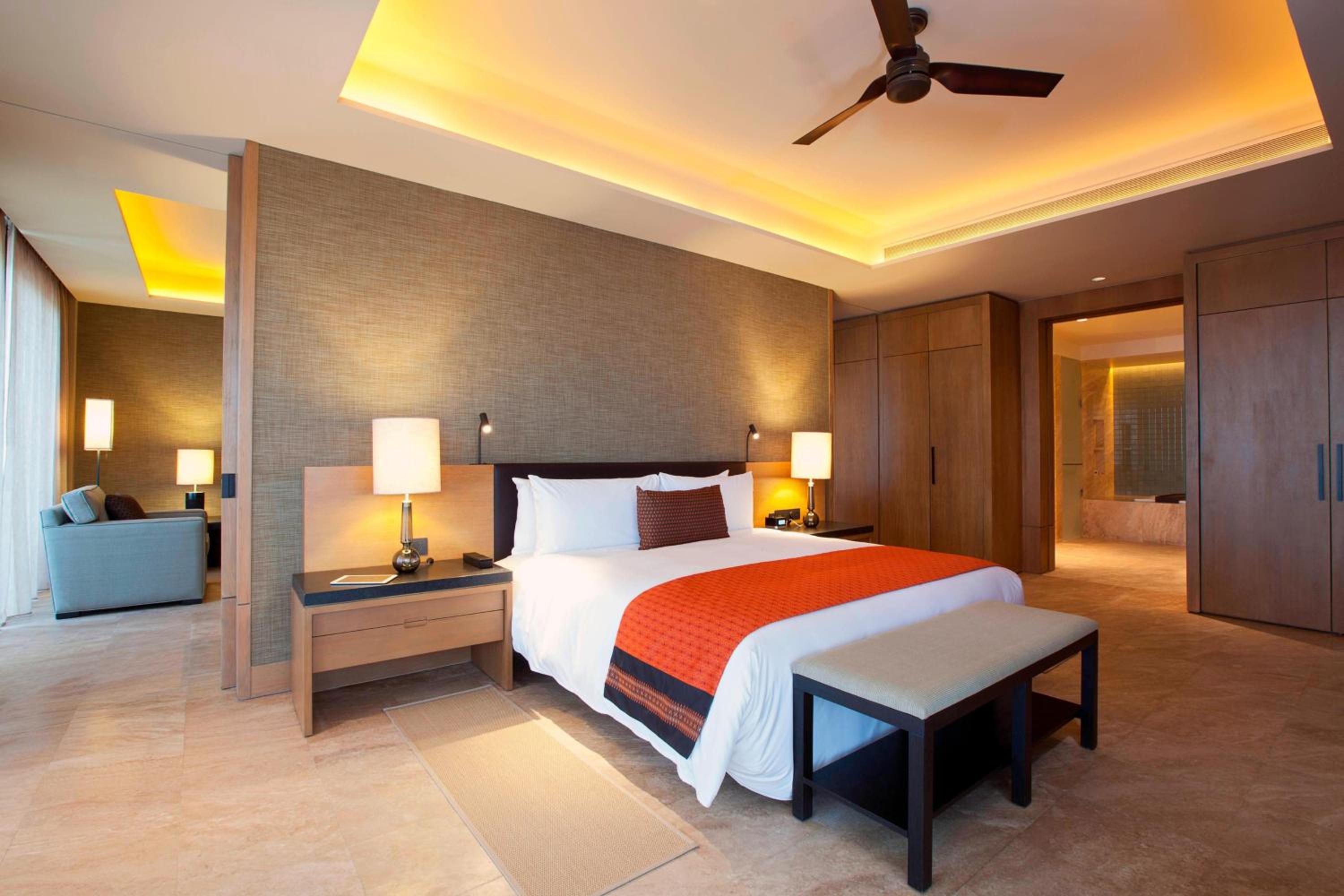 Luxury Umey King Suite with Resort View and Sofa Bed
