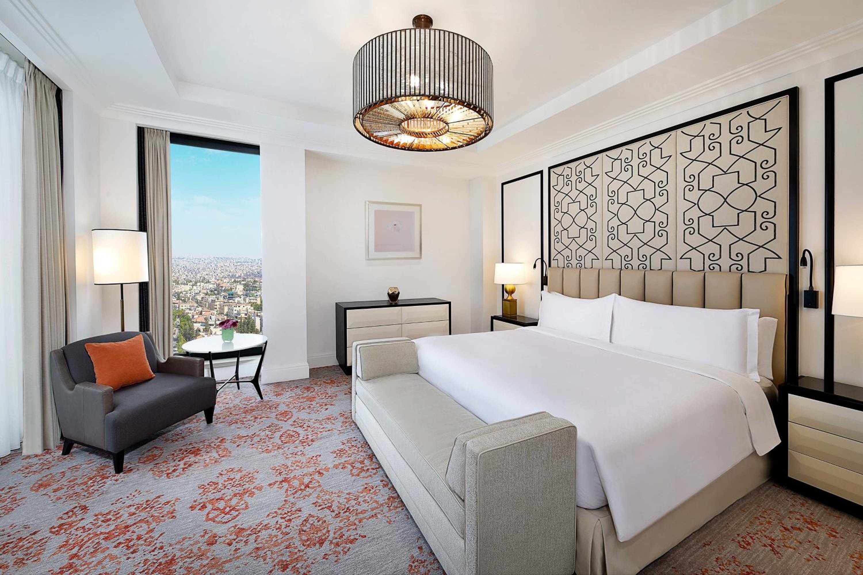 Metropolitan Suite, 1 Bedroom Suite, 1 King, Balcony - Photo 2