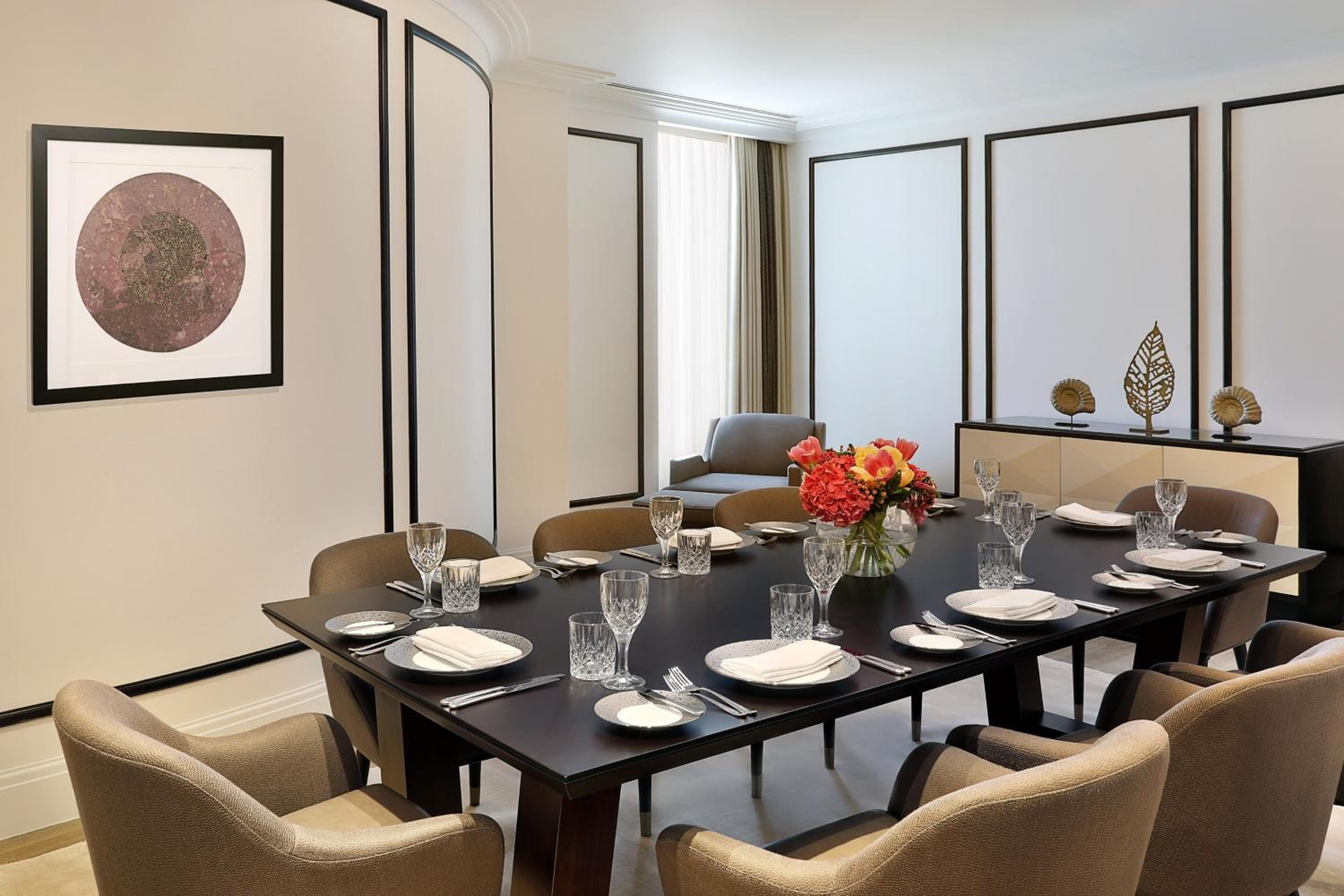 Governors Suite, 1 Bedroom Suite, 1 King, City view - Photo 5