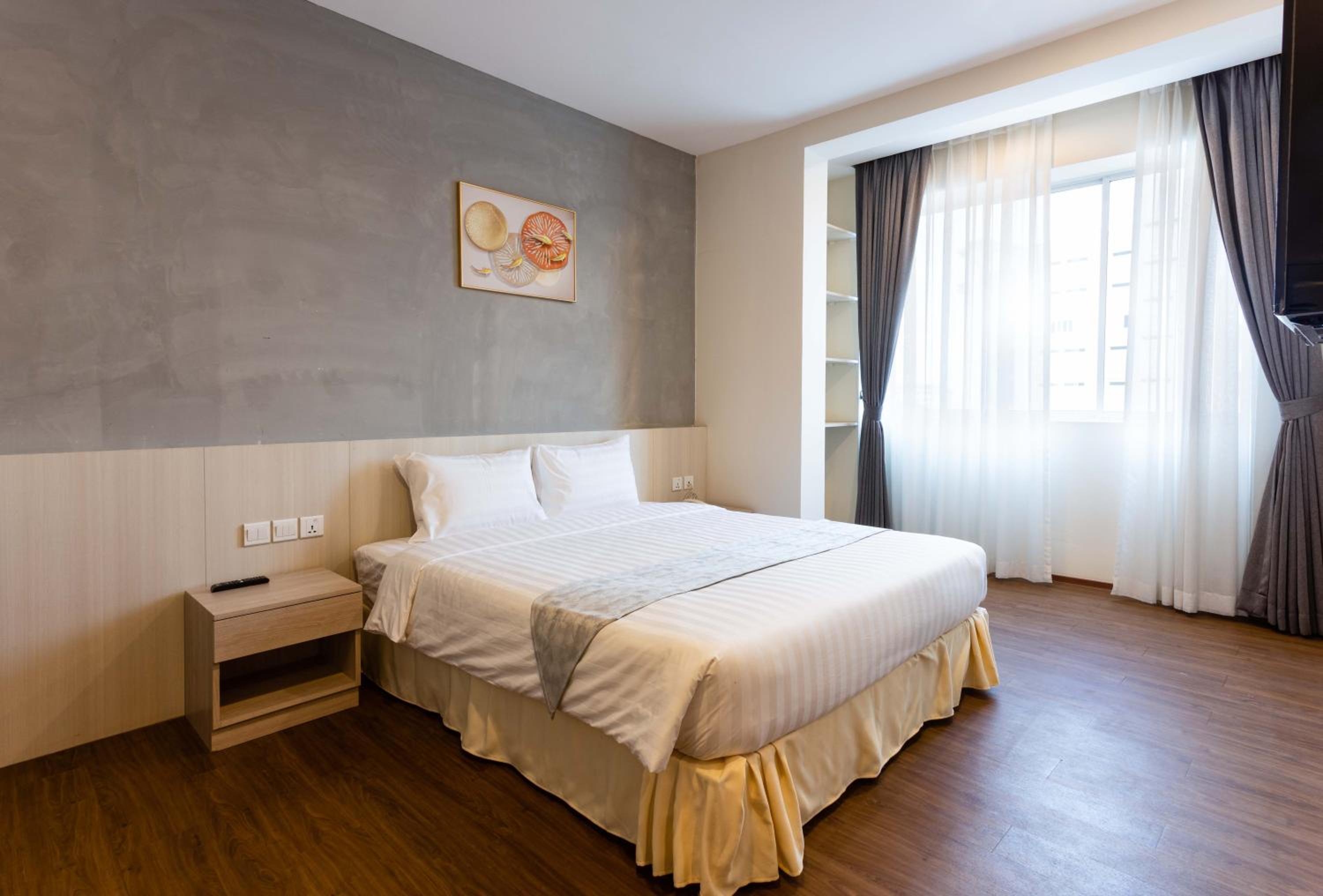 Deluxe Double Room - Photo 14