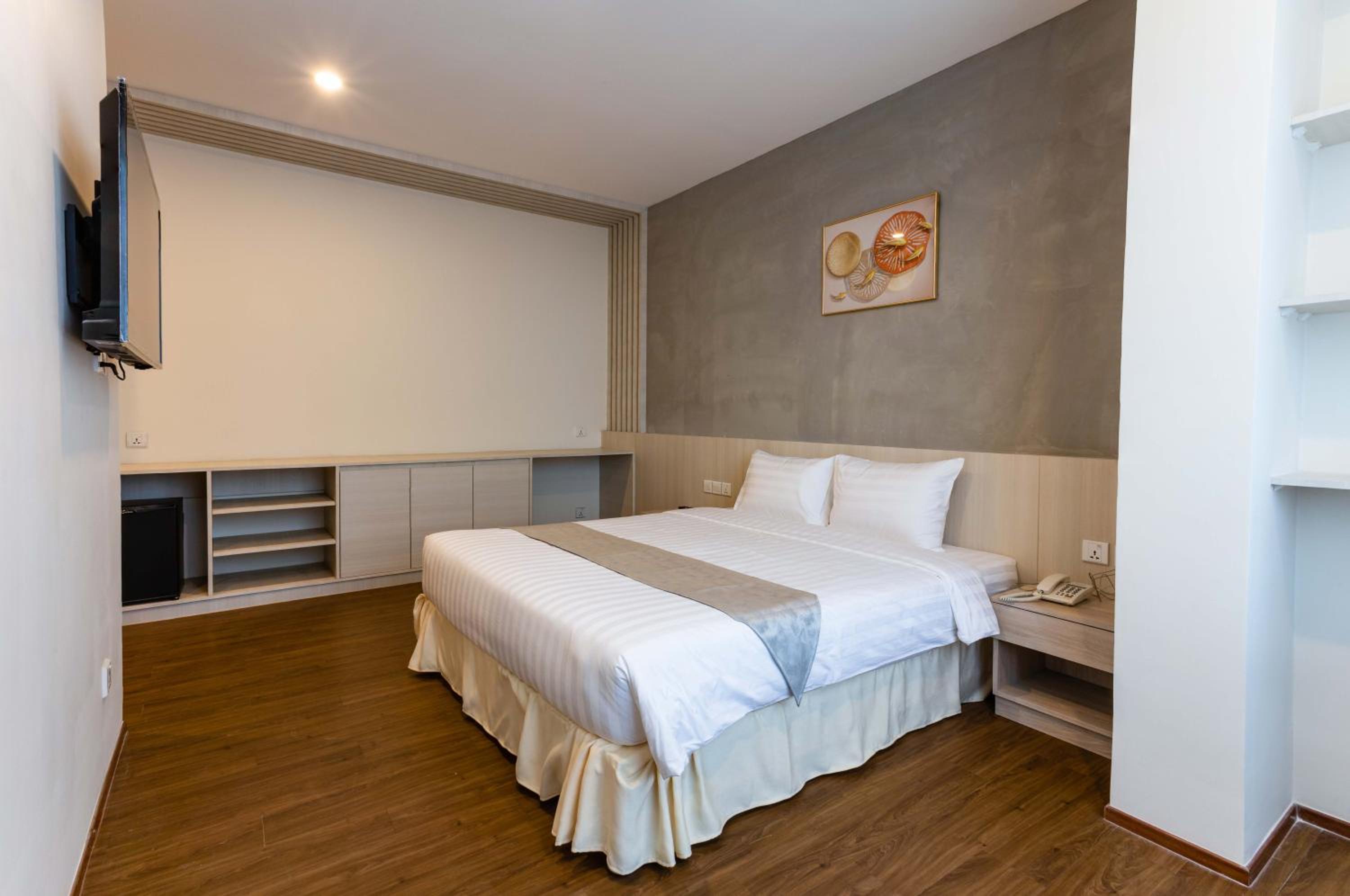 Deluxe Double Room - Photo 7