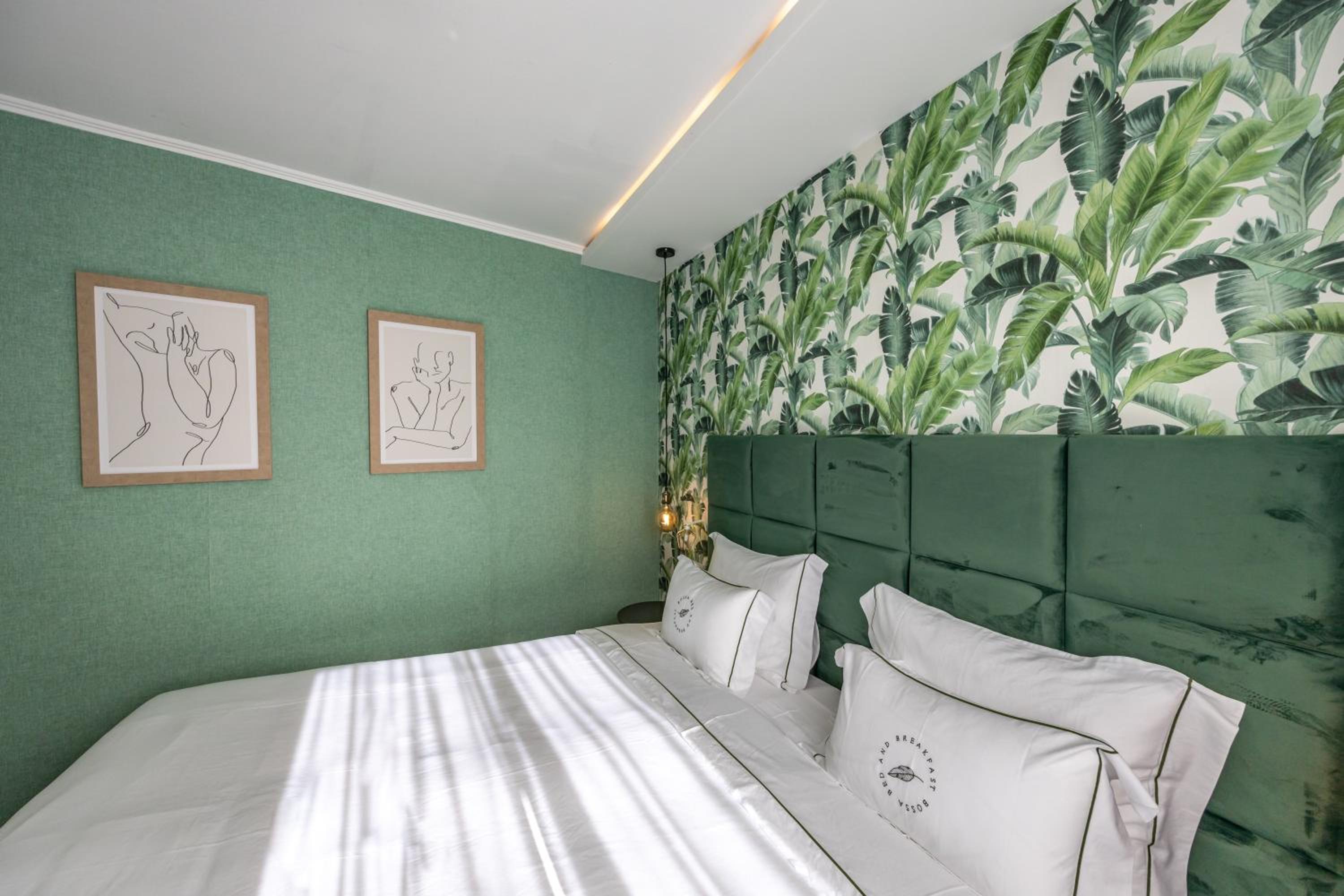 Double Room with Private Bathroom photo 3