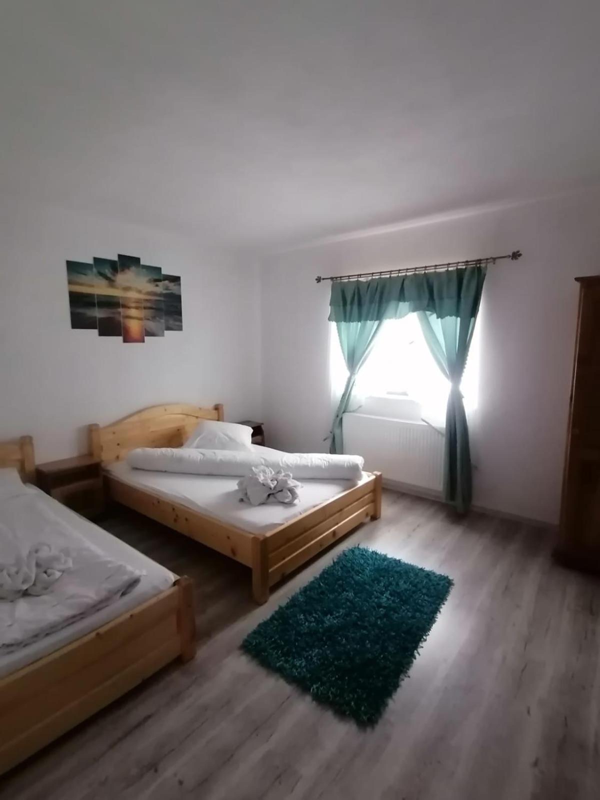 Deluxe Family Room - Photo 6