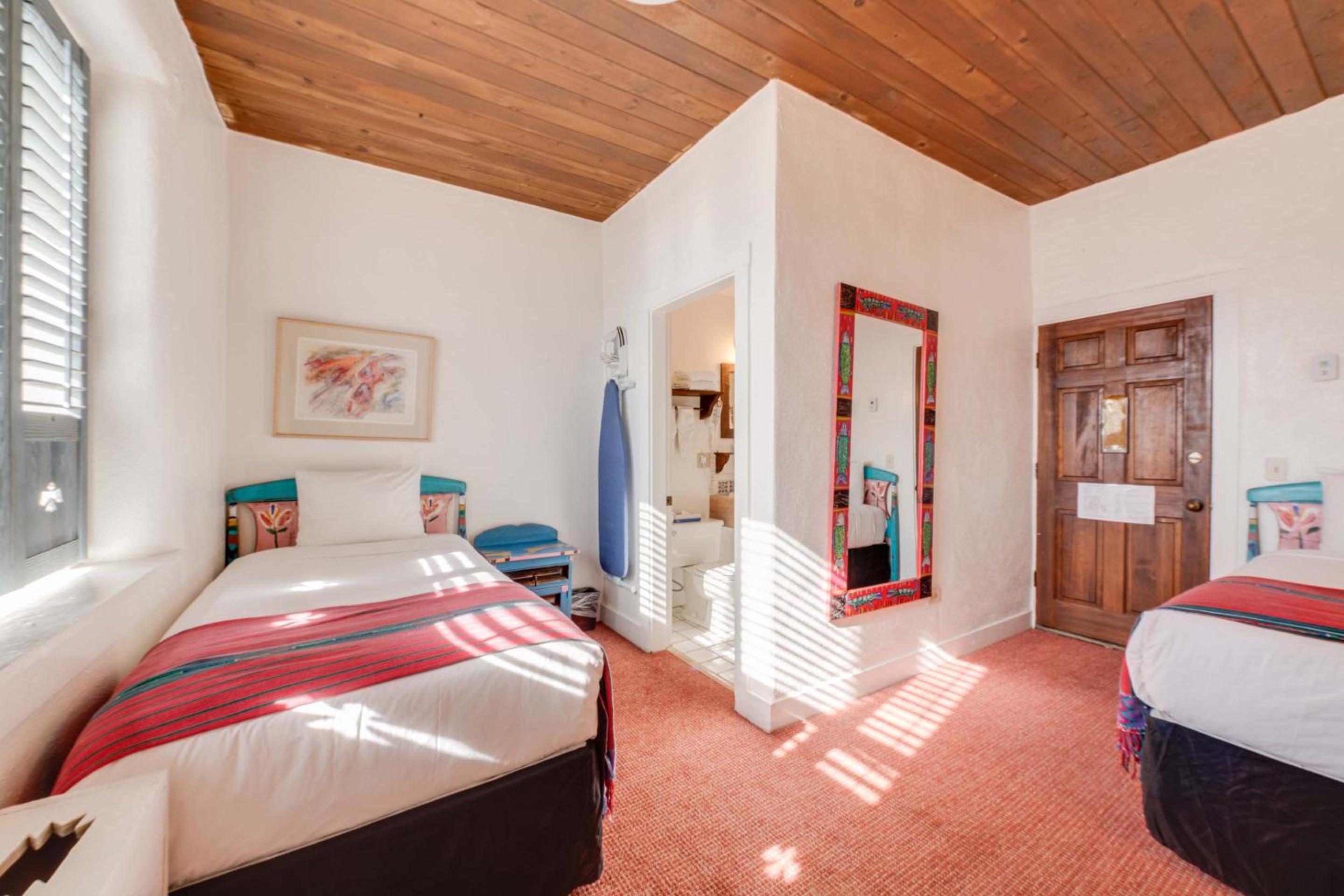 Standard Twin Room photo 1