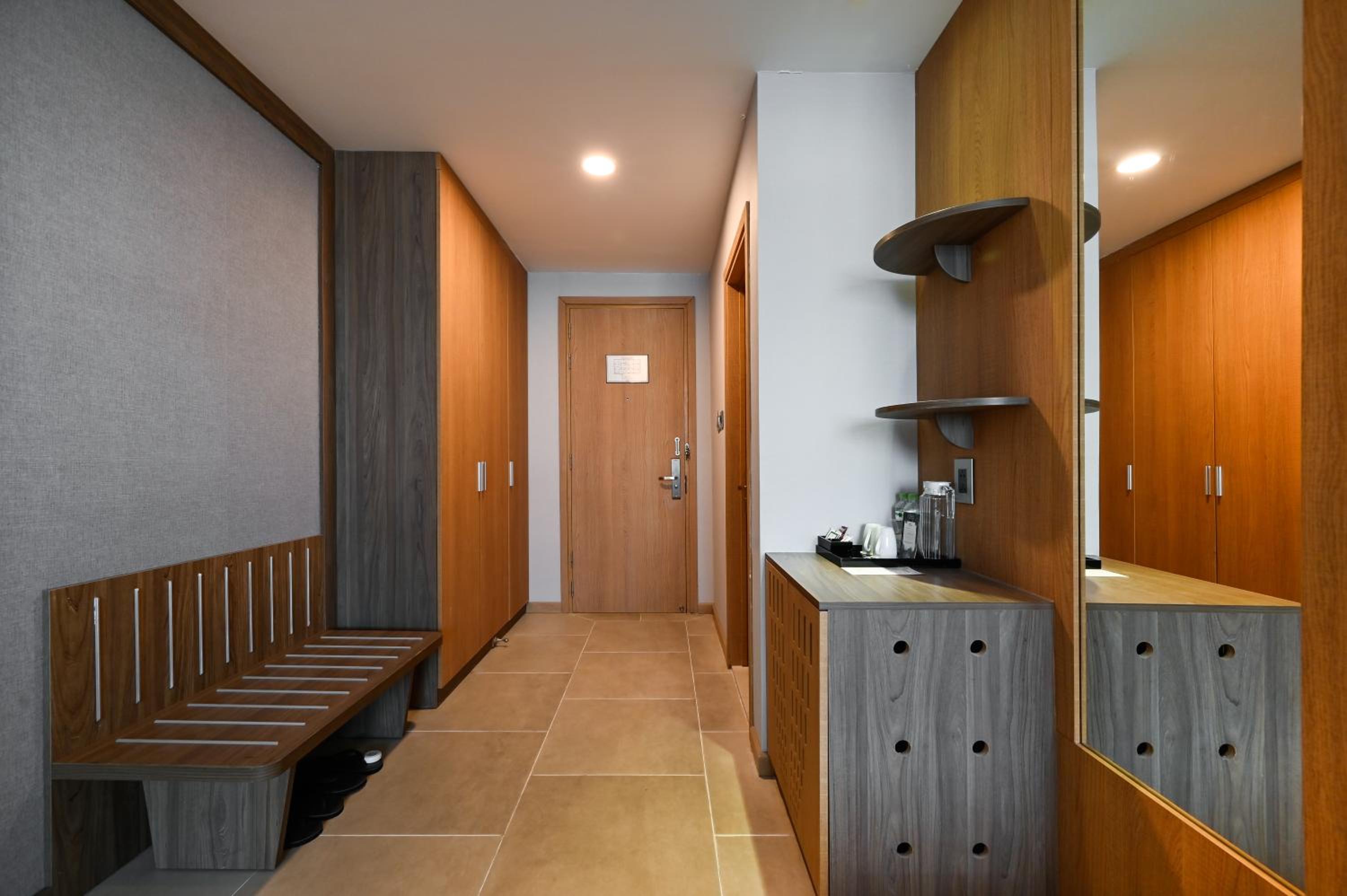 Deluxe Twin Room with City View photo 3
