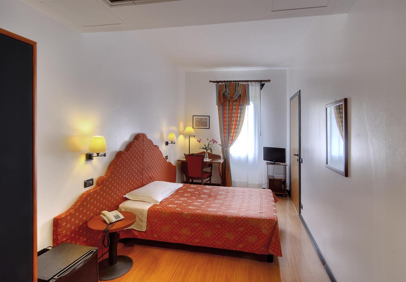 Single Room photo 1