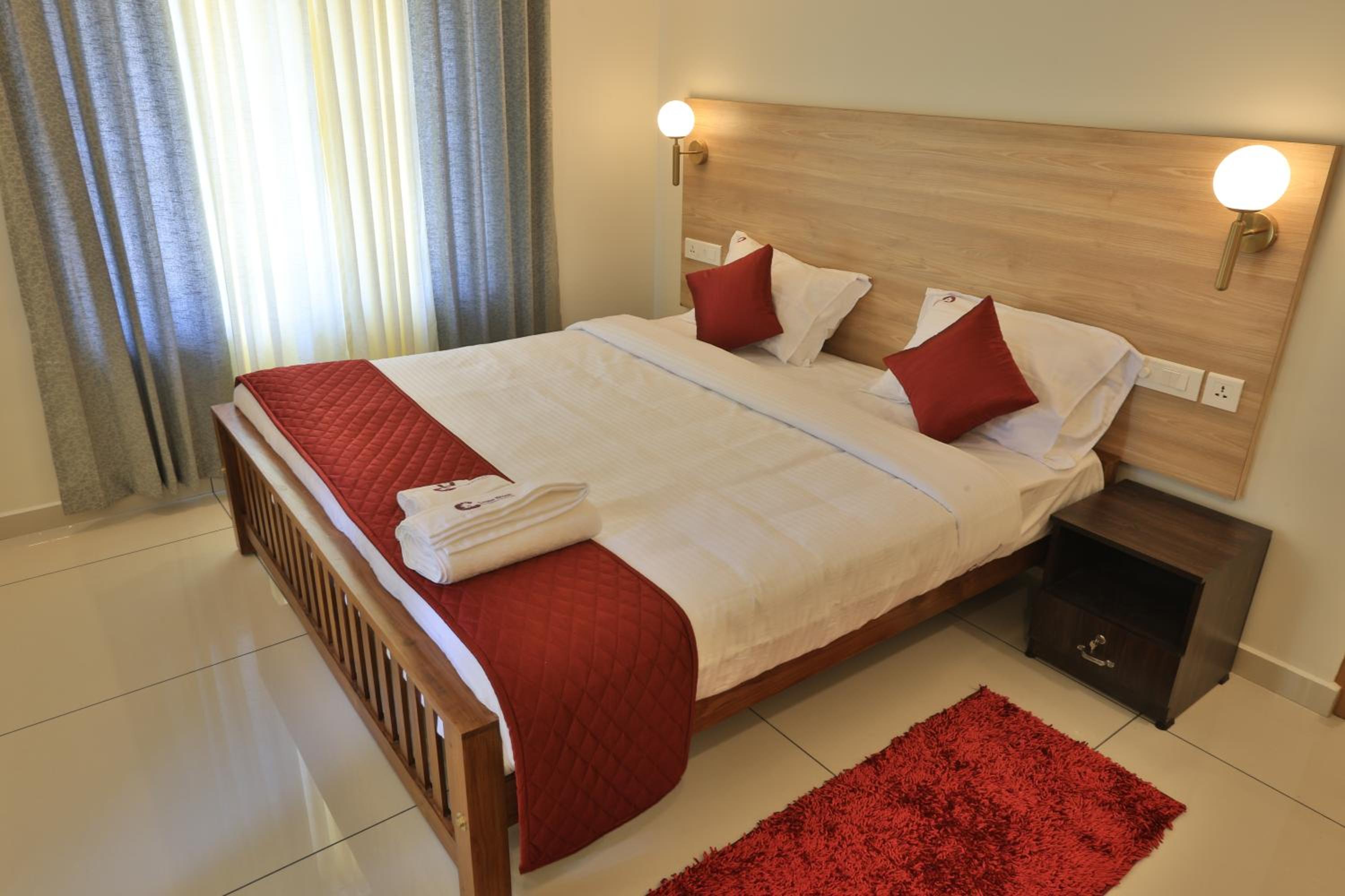 One-Bedroom Apartment - Photo 14