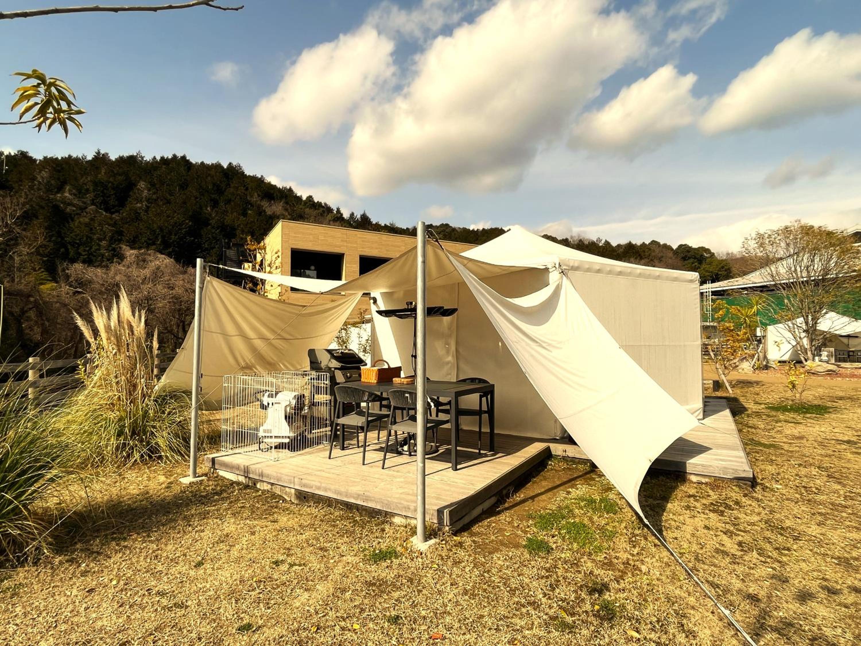 Tent with Shower and Toilet - Photo 9
