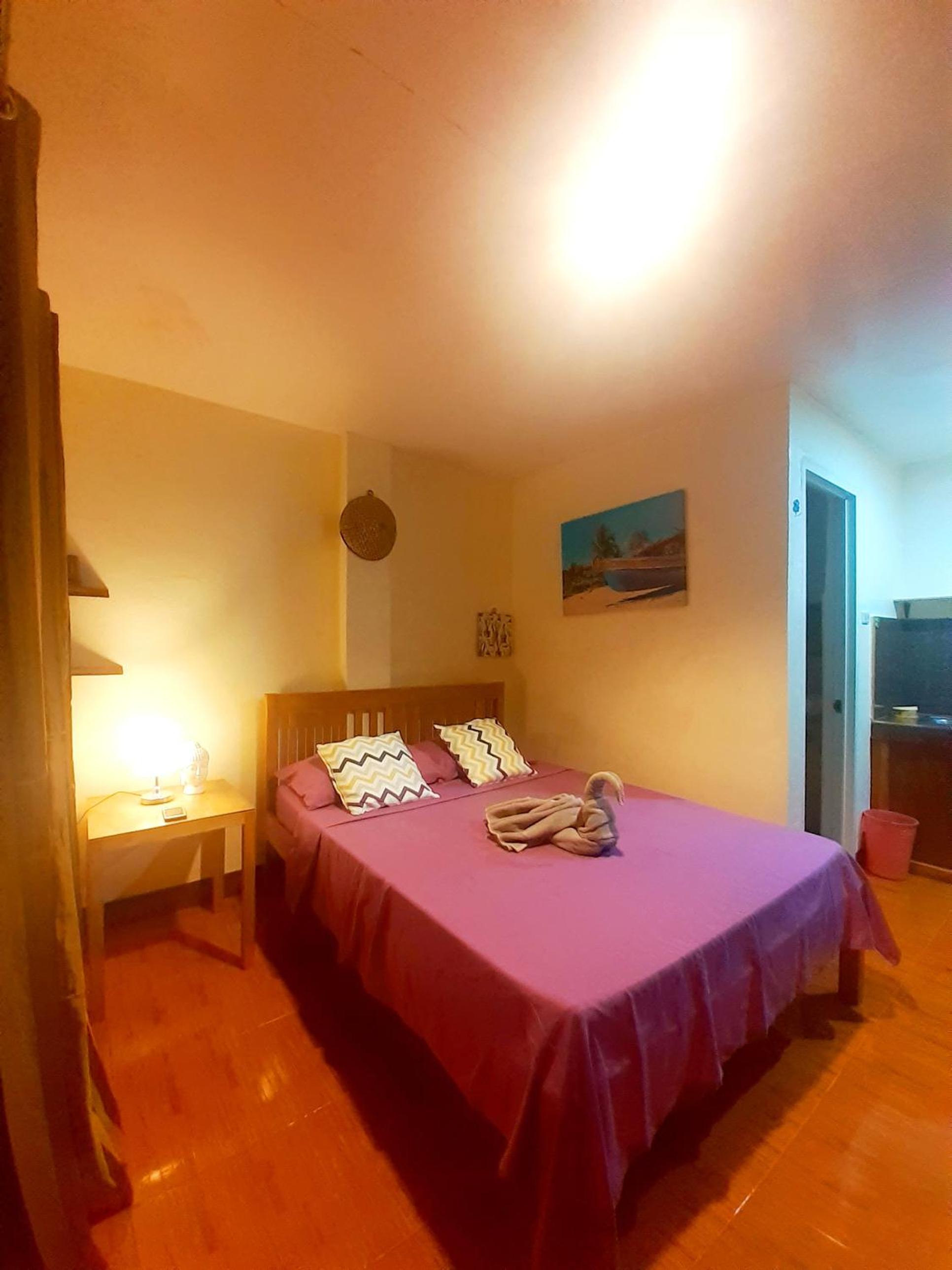 Deluxe Room - Photo 5