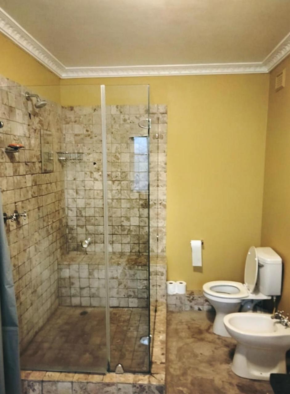 Two-Bedroom Suite - Photo 17