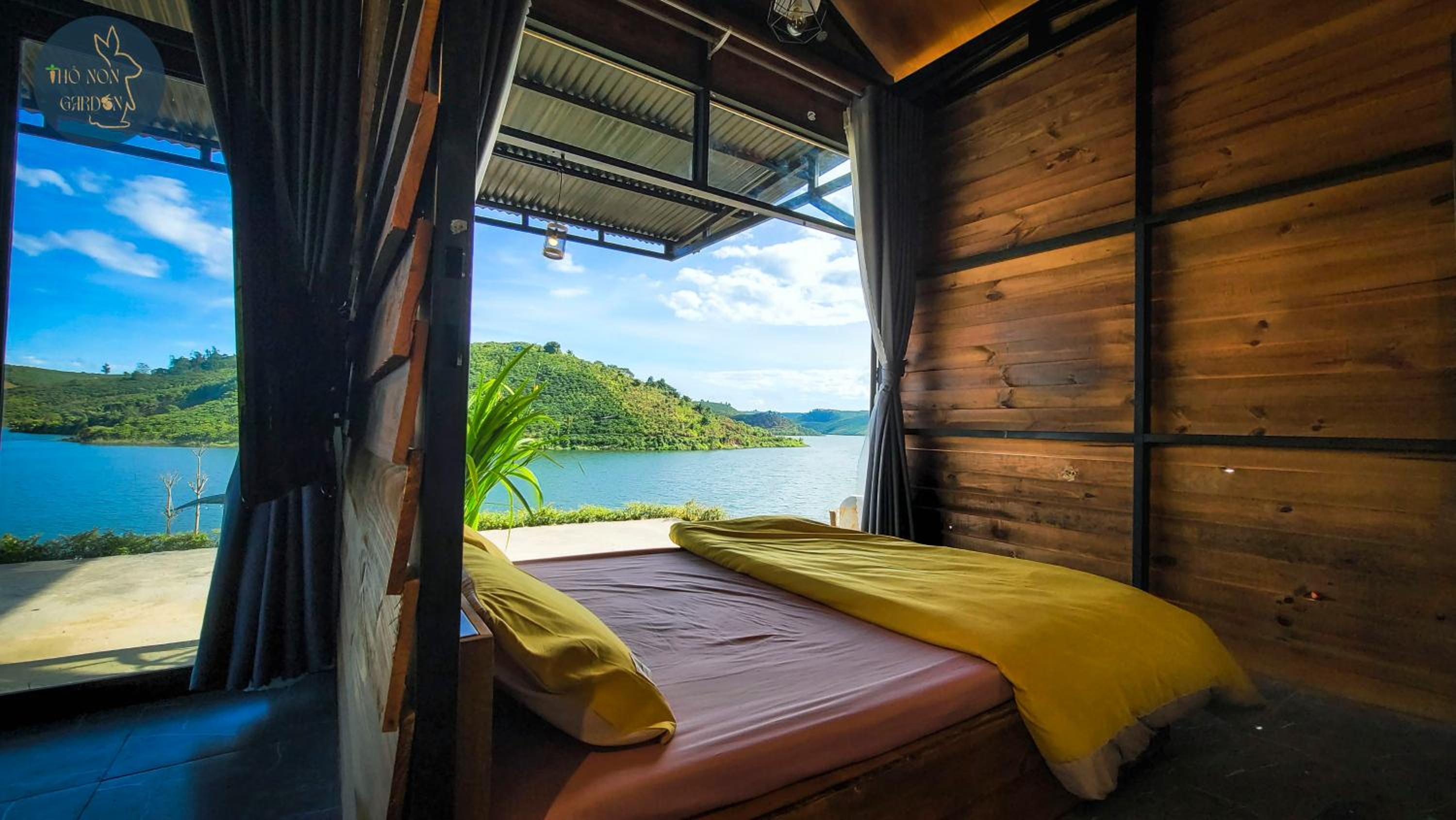 Bungalow - Water Front  photo 2
