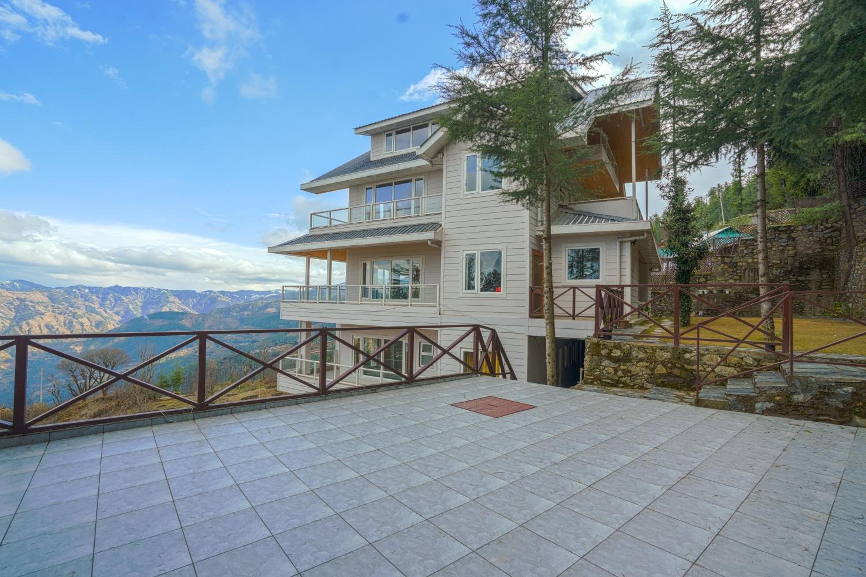 Deluxe Villa photo 2