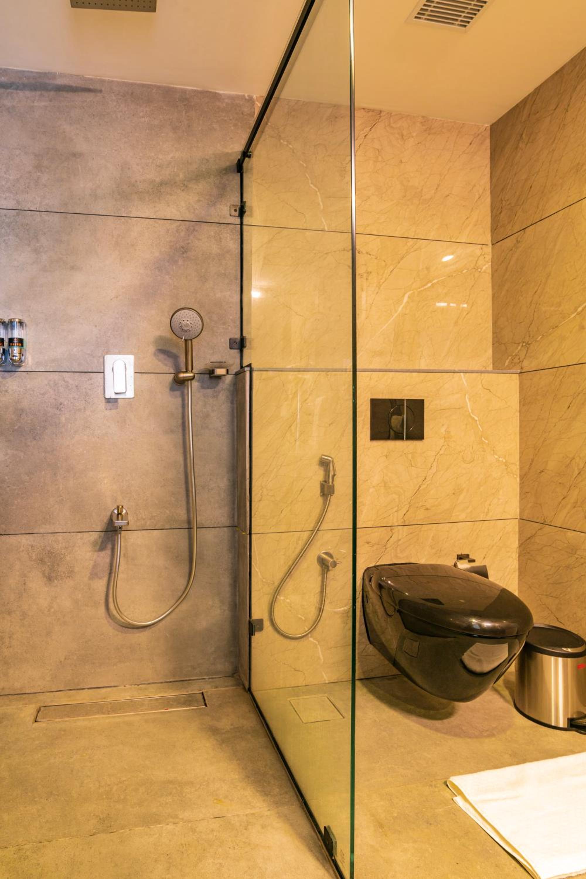Superior King Room with 15% off on session of 60 mins Spa Superior King Room with 15% off on session of 60 mins Spa