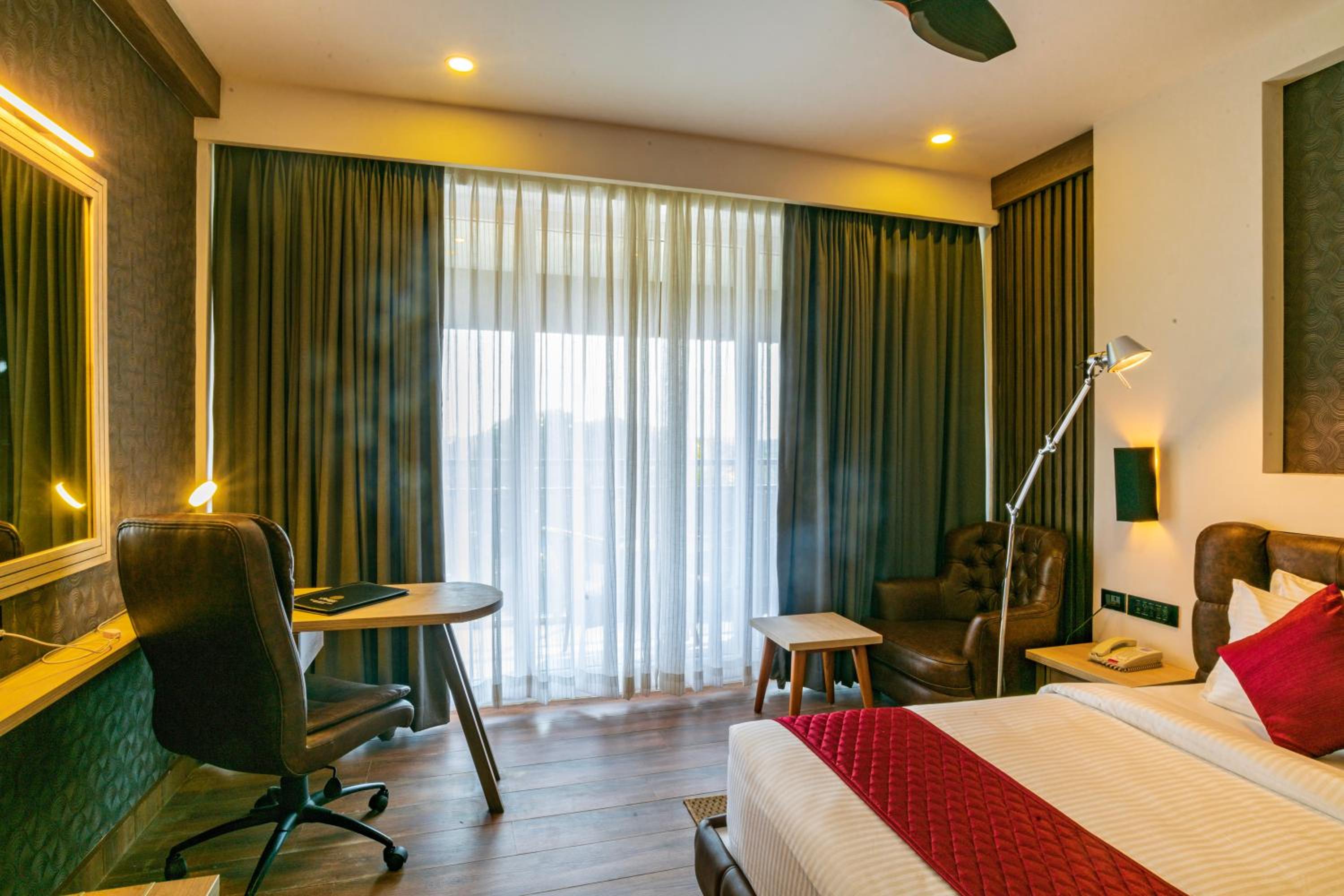Superior Double Room with 15% off on session of 60 mins Spa Superior Double Room with 15% off on session of 60 mins Spa