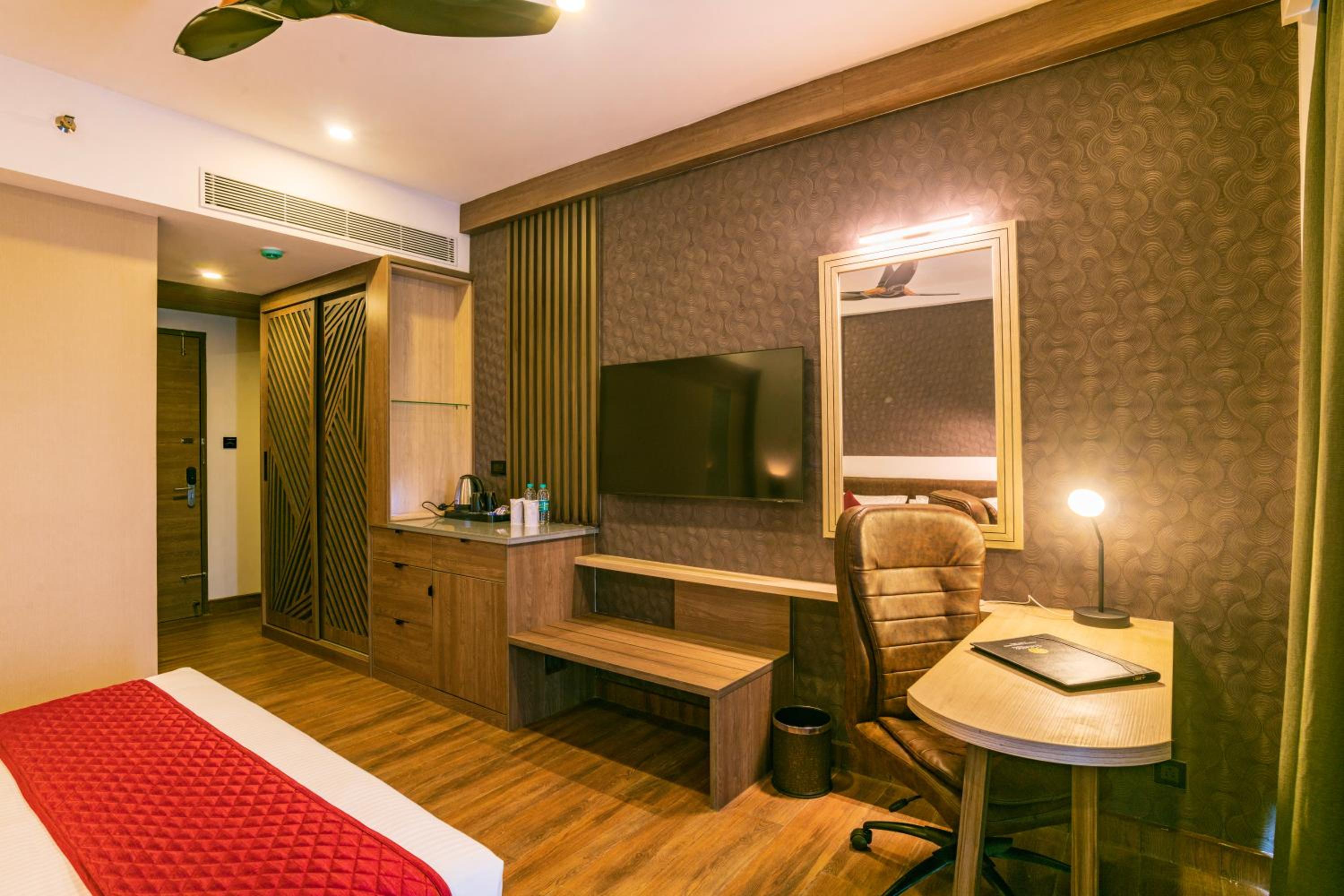 Superior Double Room with 15% off on session of 60 mins Spa Superior Double Room with 15% off on session of 60 mins Spa