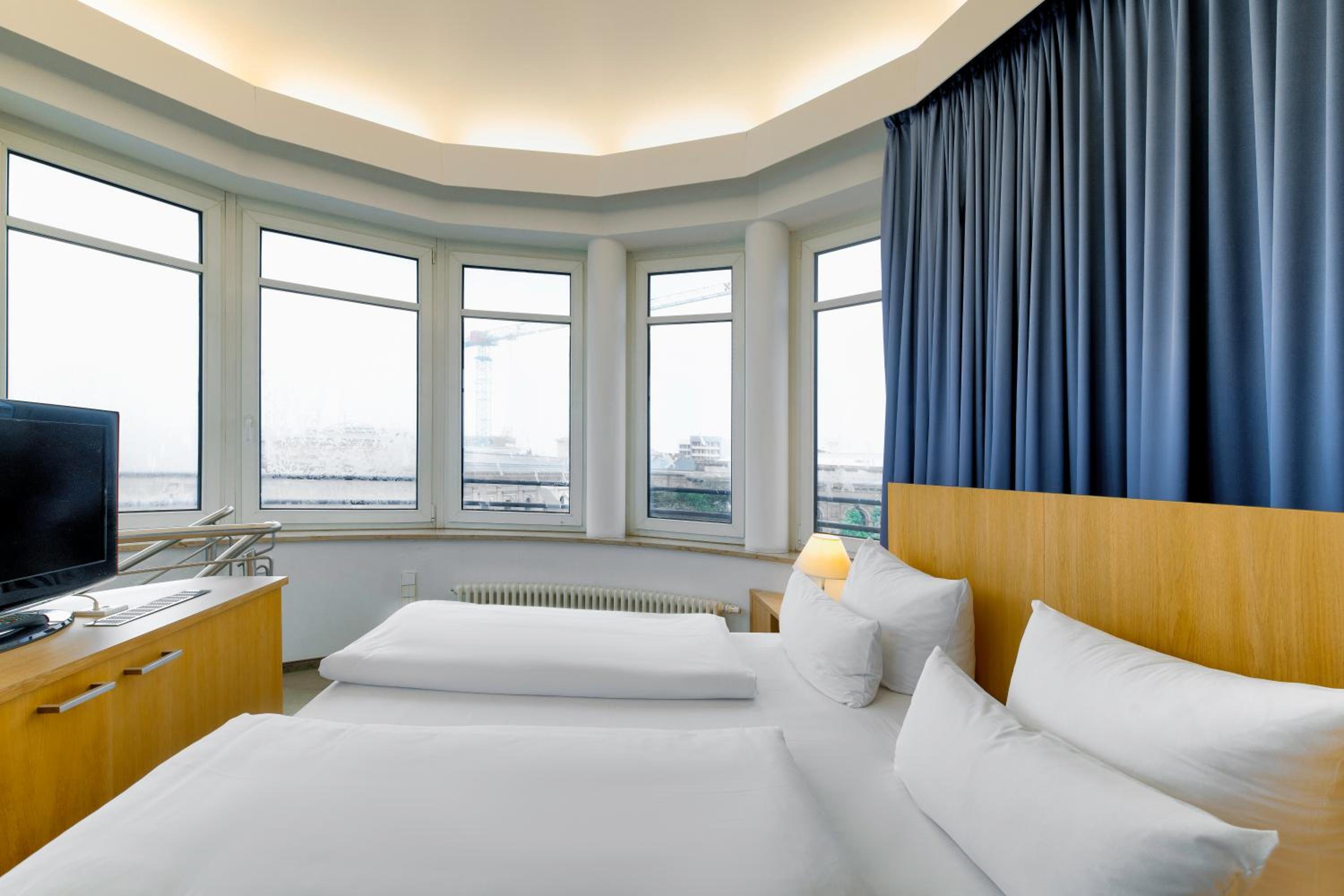 Junior Suite with One Double Bed photo 2