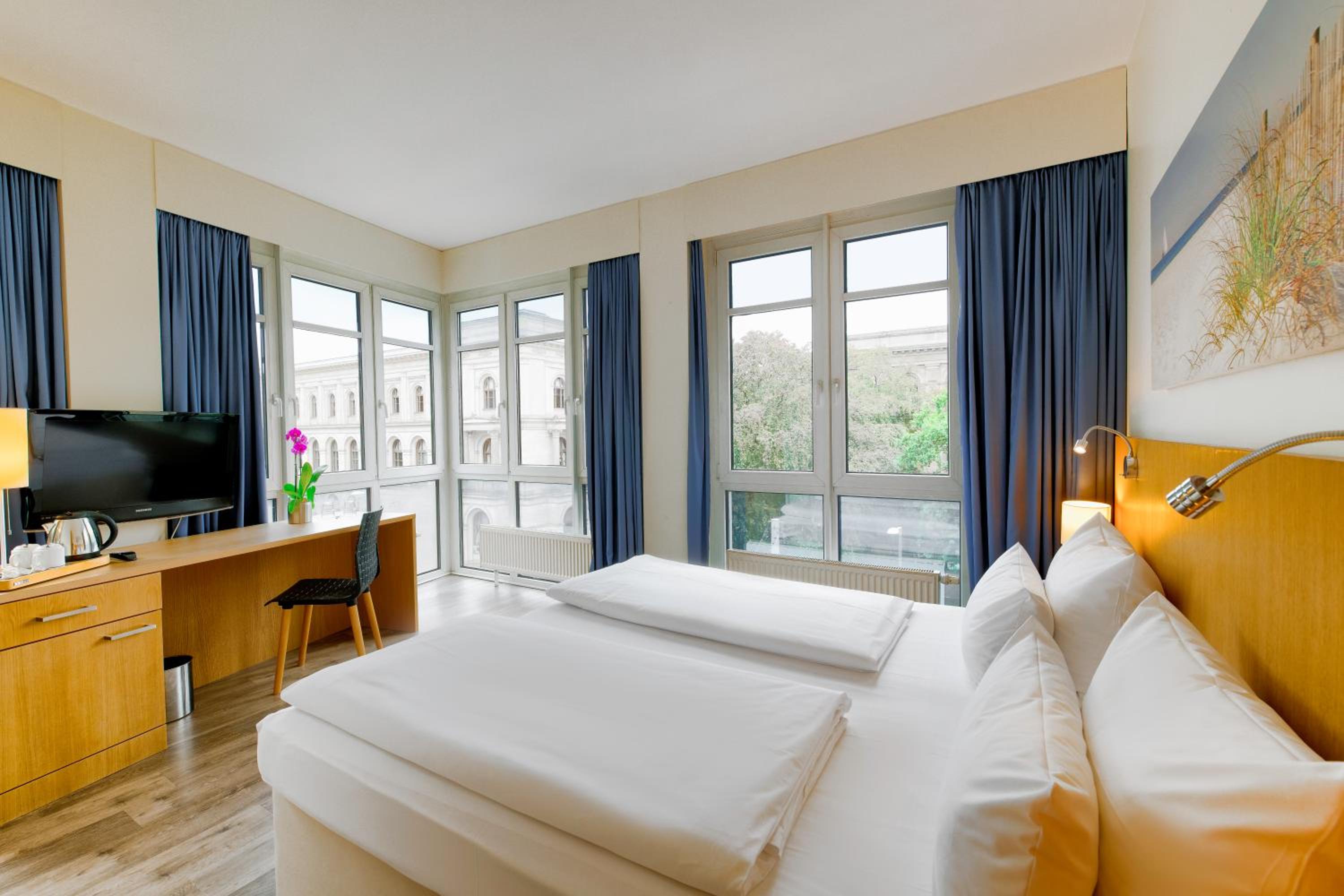 Comfort Double or Twin Room photo 3