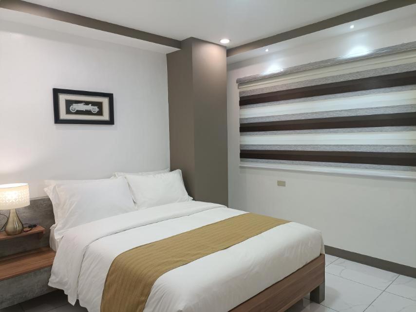 Standard Queen Room - Photo 2