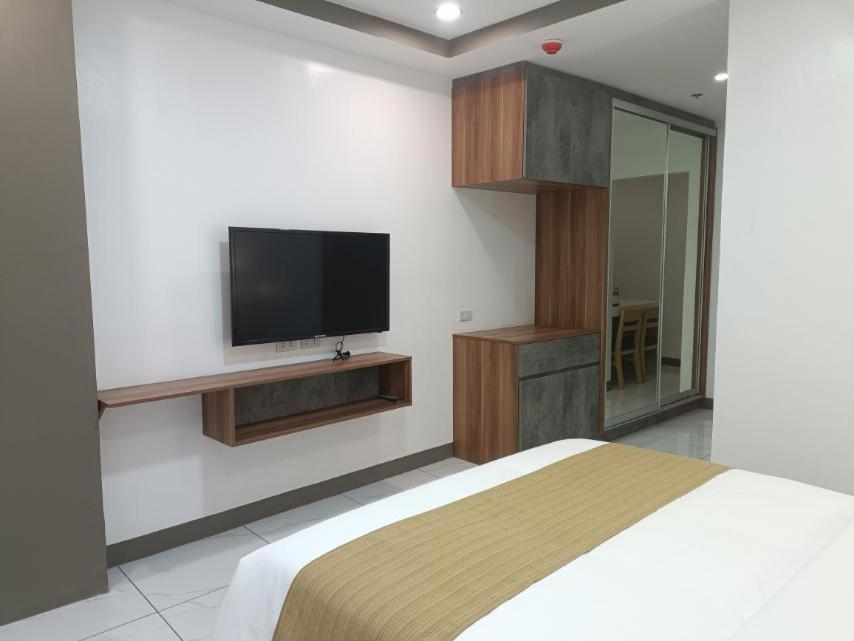 Standard Queen Room - Photo 4