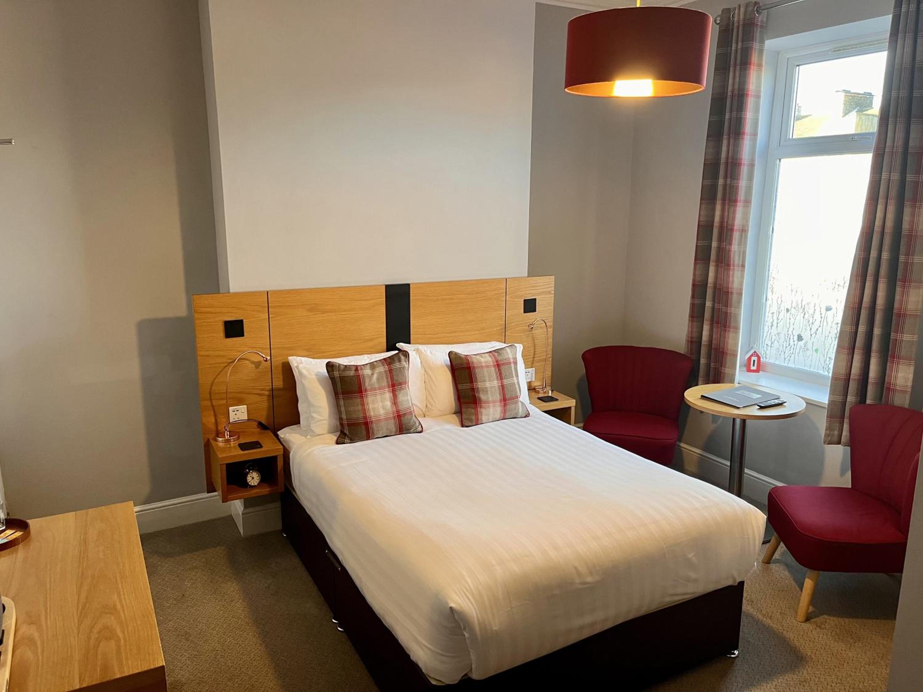 Double Room with Private Bathroom photo 3
