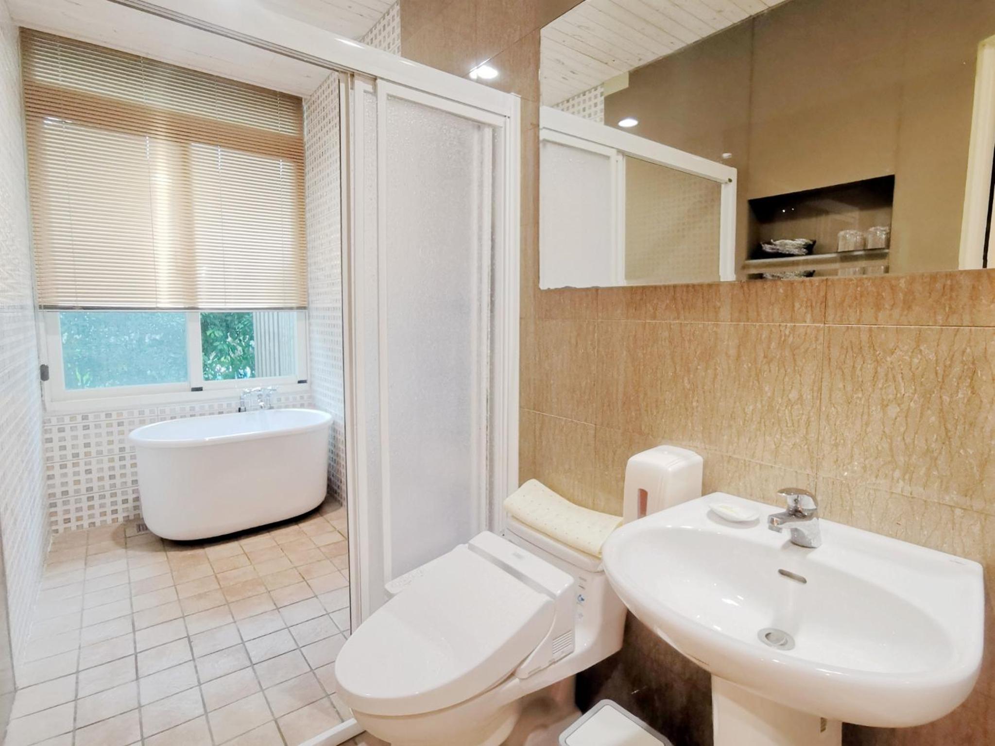 Twin Room with Garden View photo 3