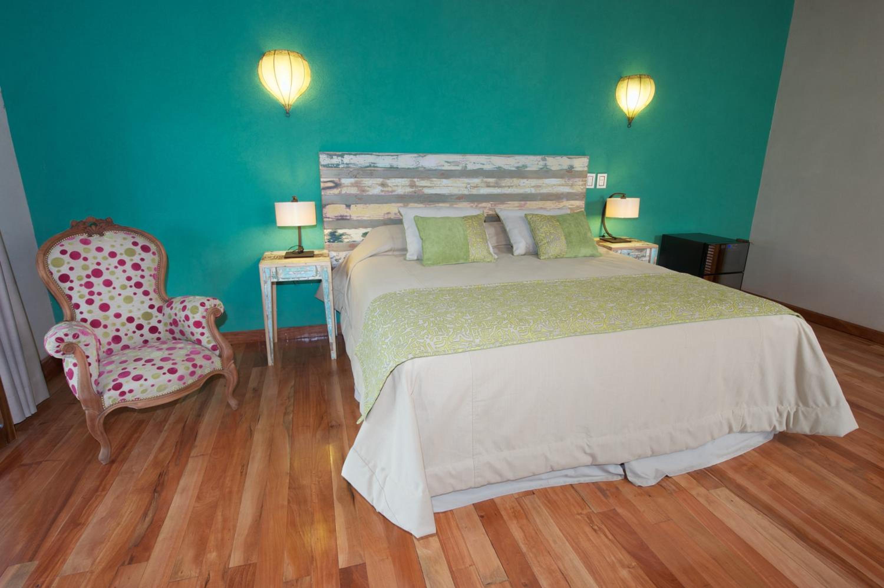 King Suite with Spa Bath photo 3