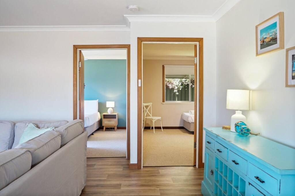 Two-Bedroom House photo 3