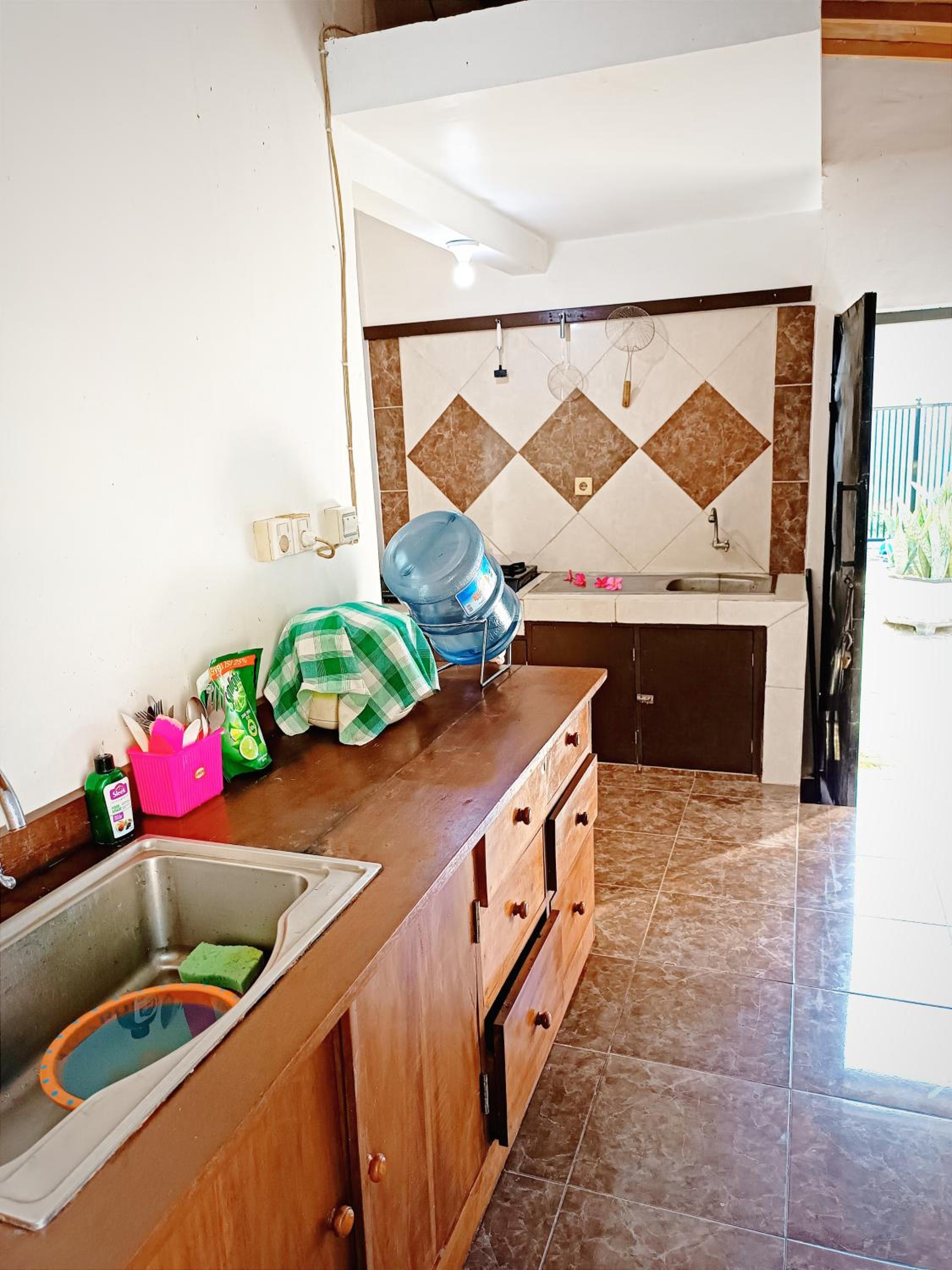 Three-Bedroom House photo 2