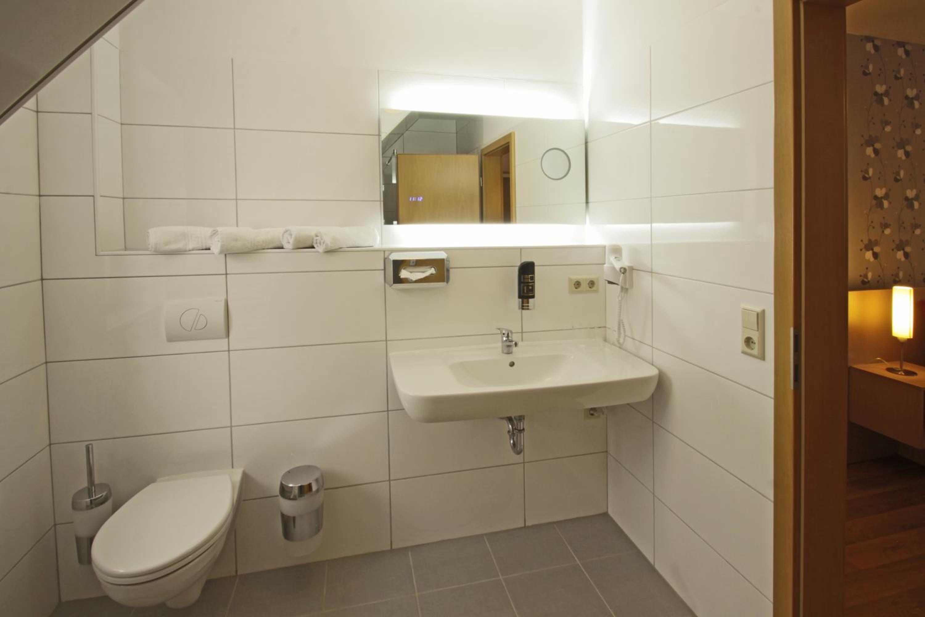 Double Room - First Floor photo 3