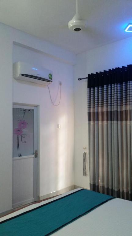 Deluxe Double Room with AC & Hot water  photo 2