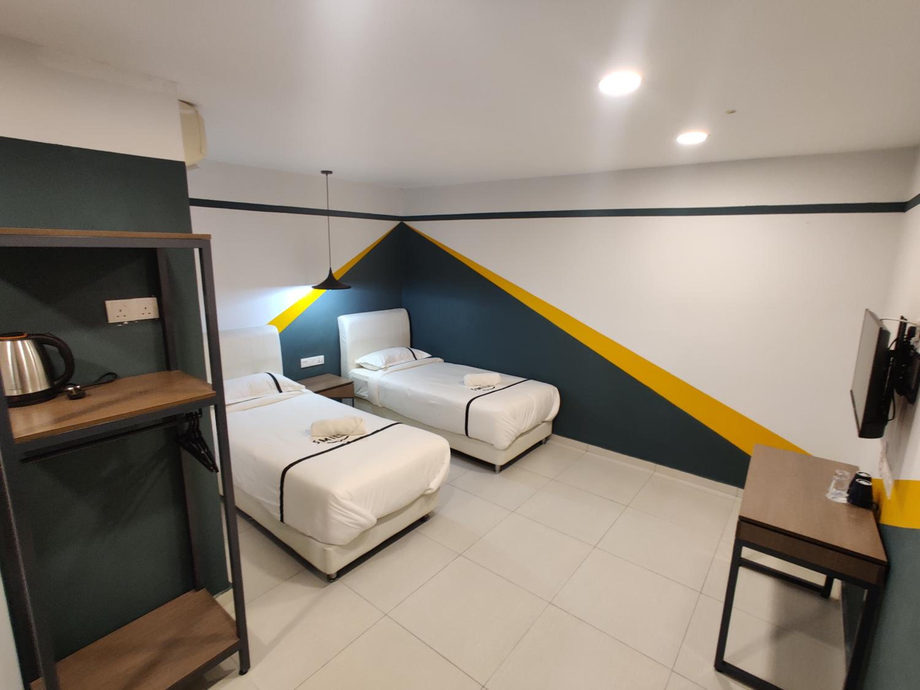 Twin Room - Photo 1