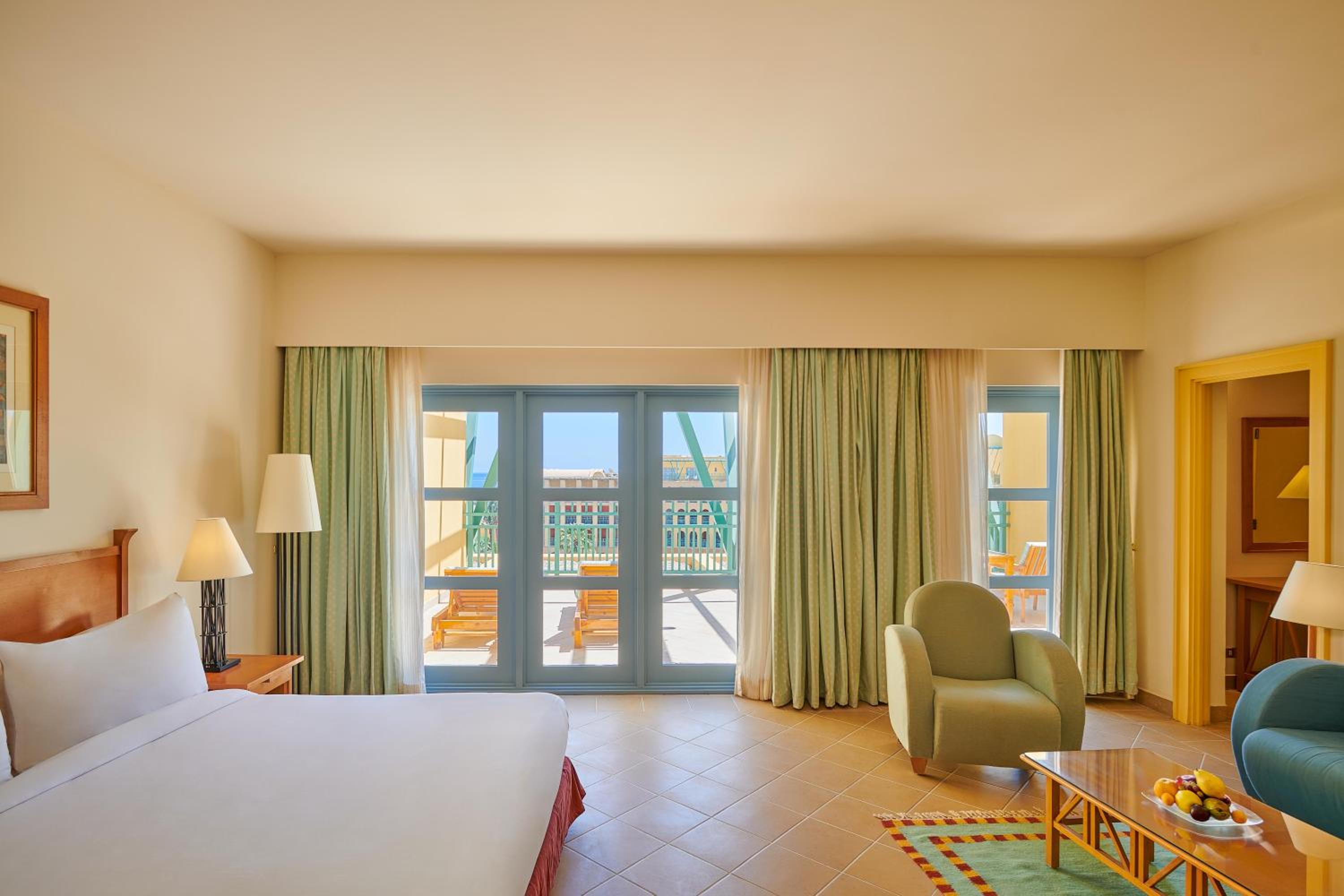 Junior Suite with Garden View