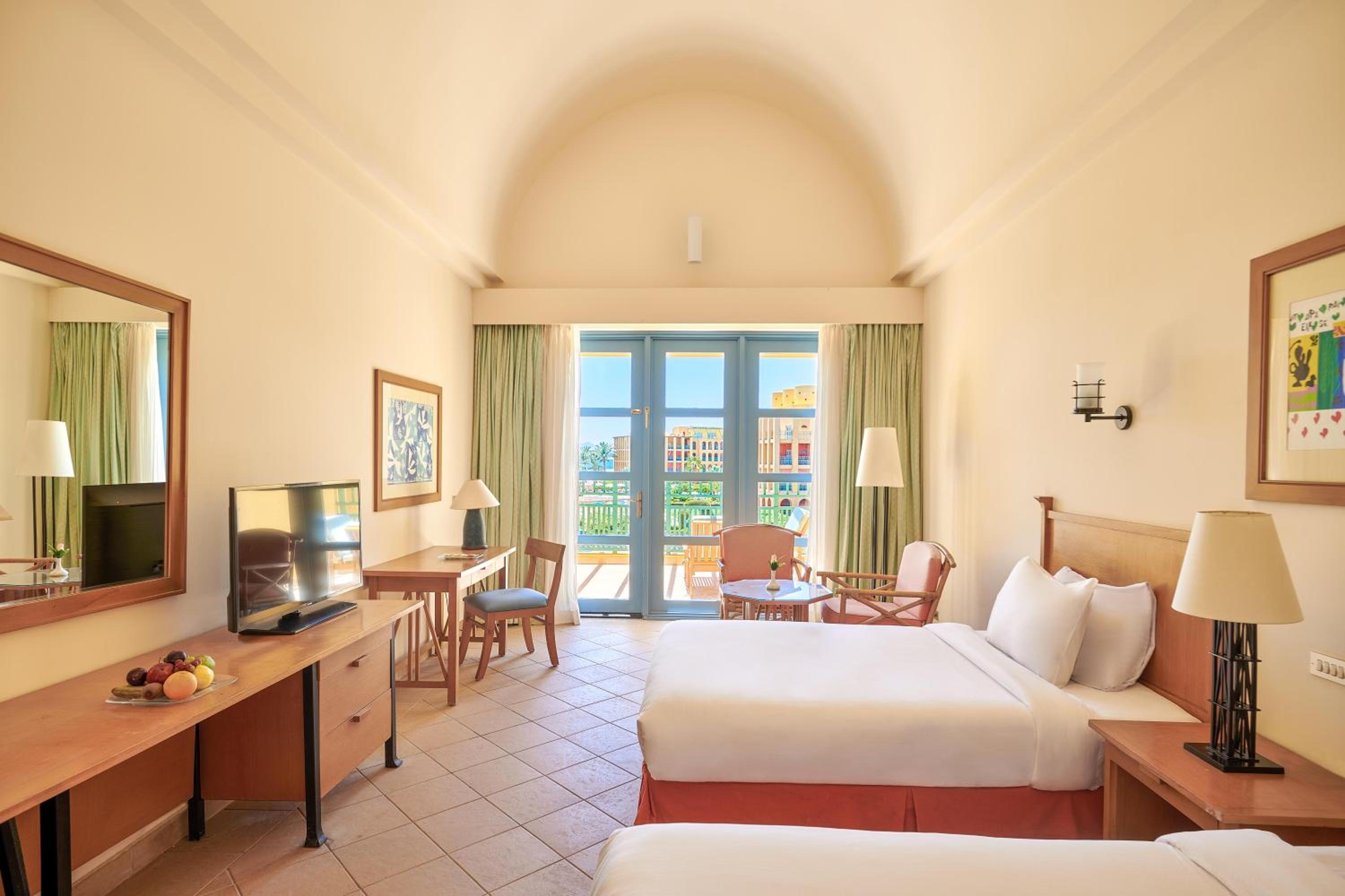 Standard Room Lagoon View Twin Bed