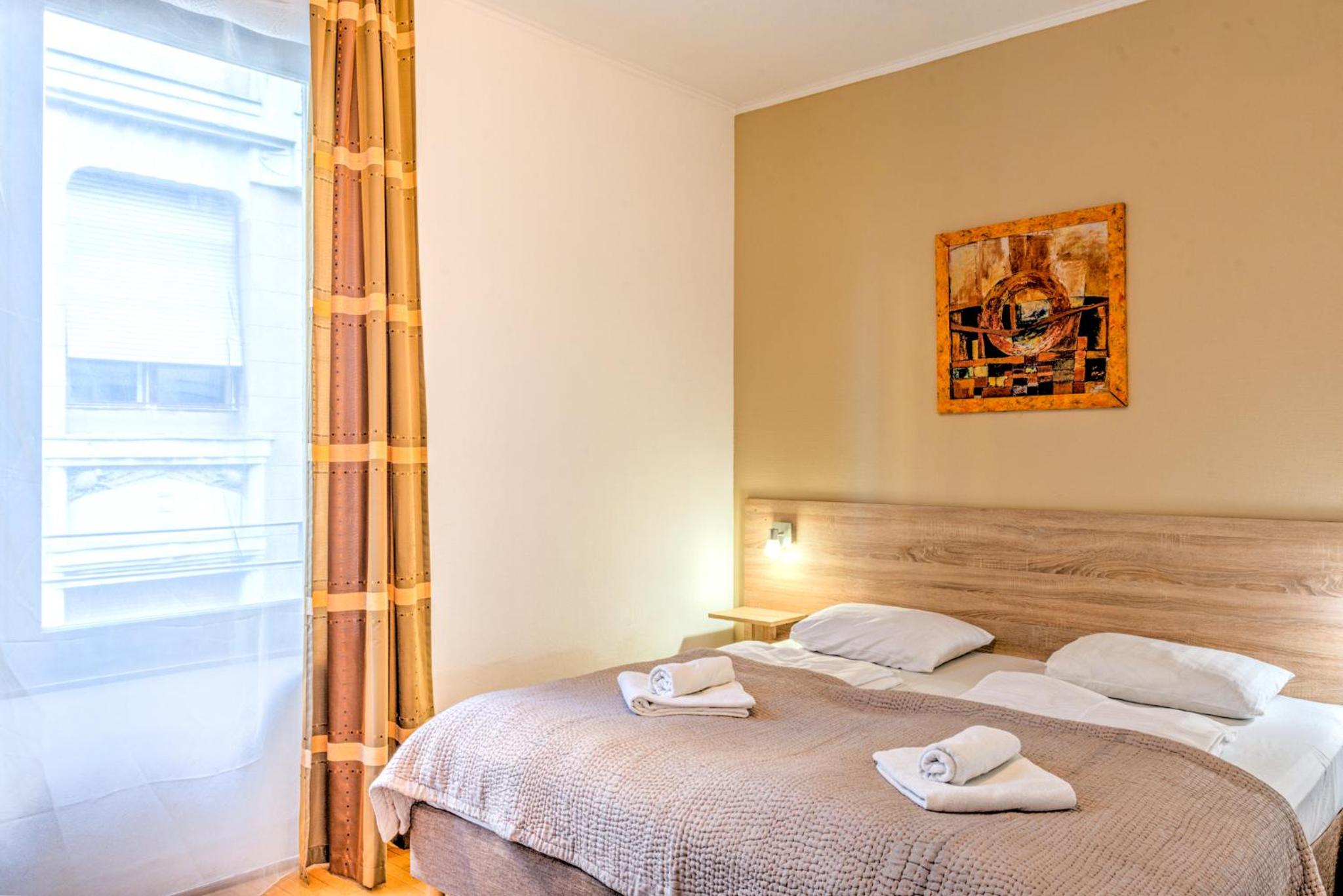Deluxe Apartment
