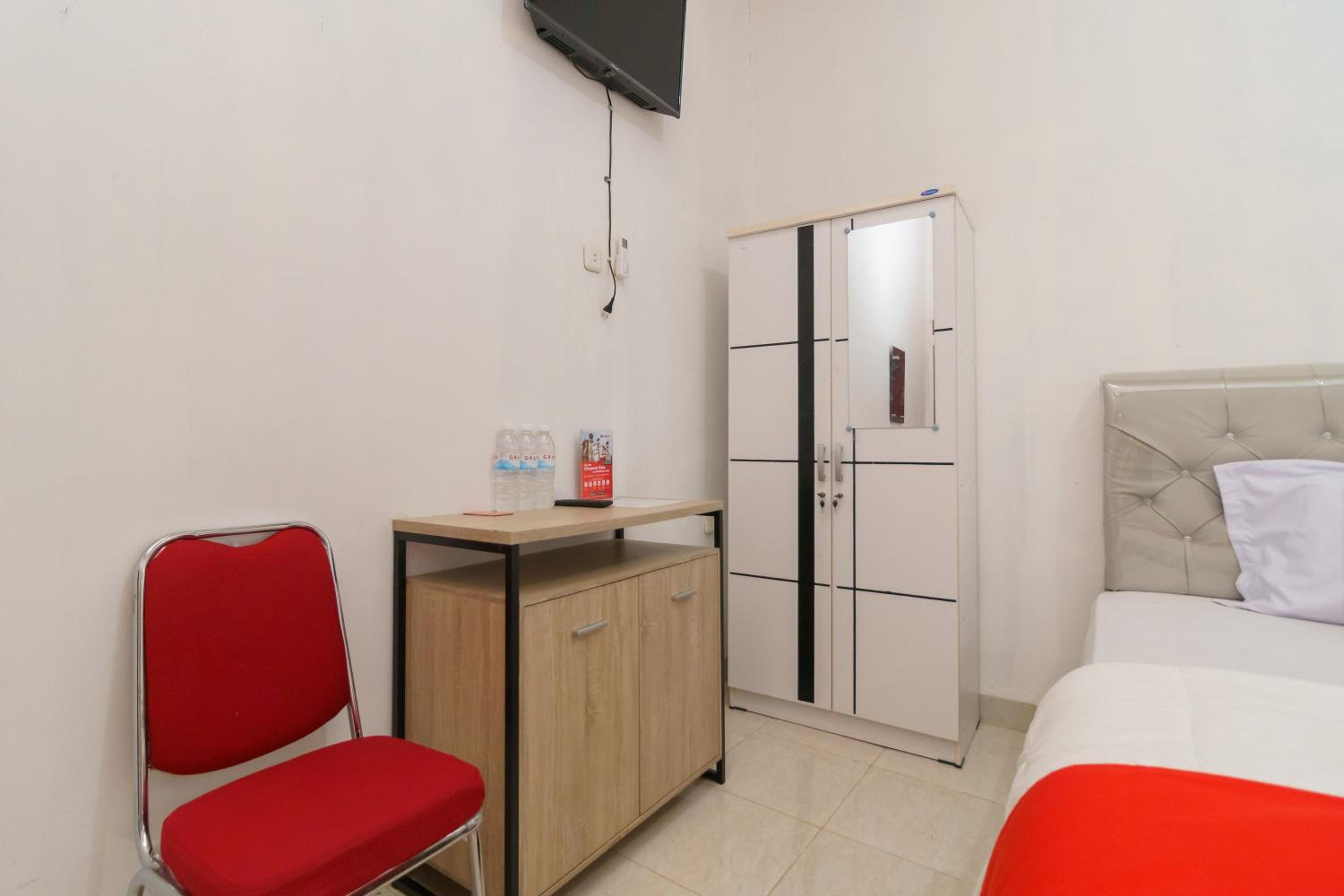 Standard Double Room - Photo 2