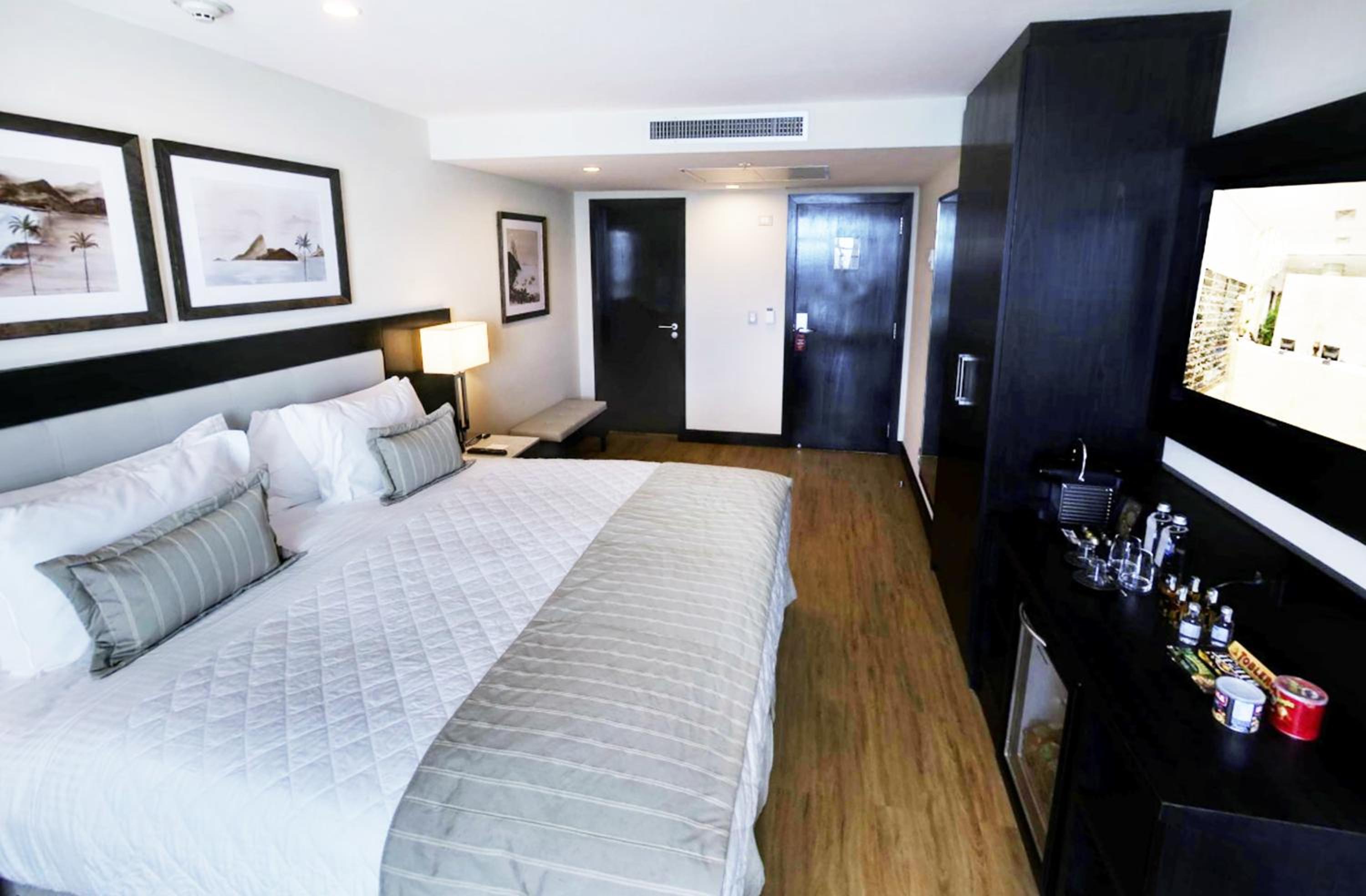 Executive Double Room with Ocean View thumbnail 5