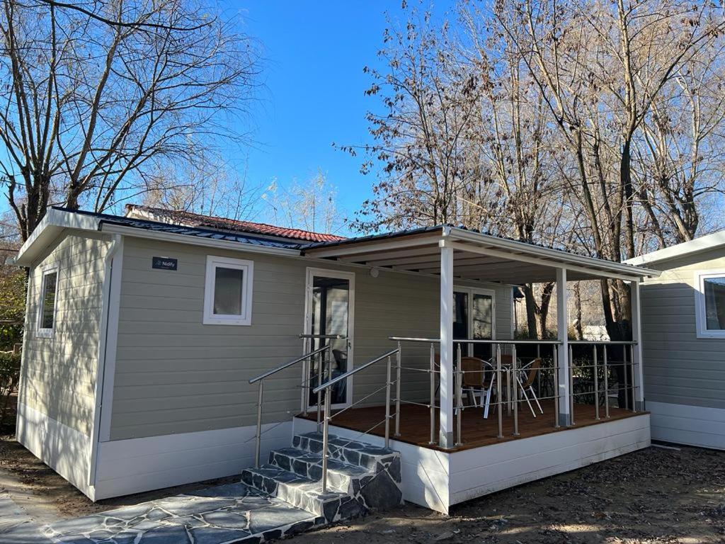 Superior Bungalow - Photo 6