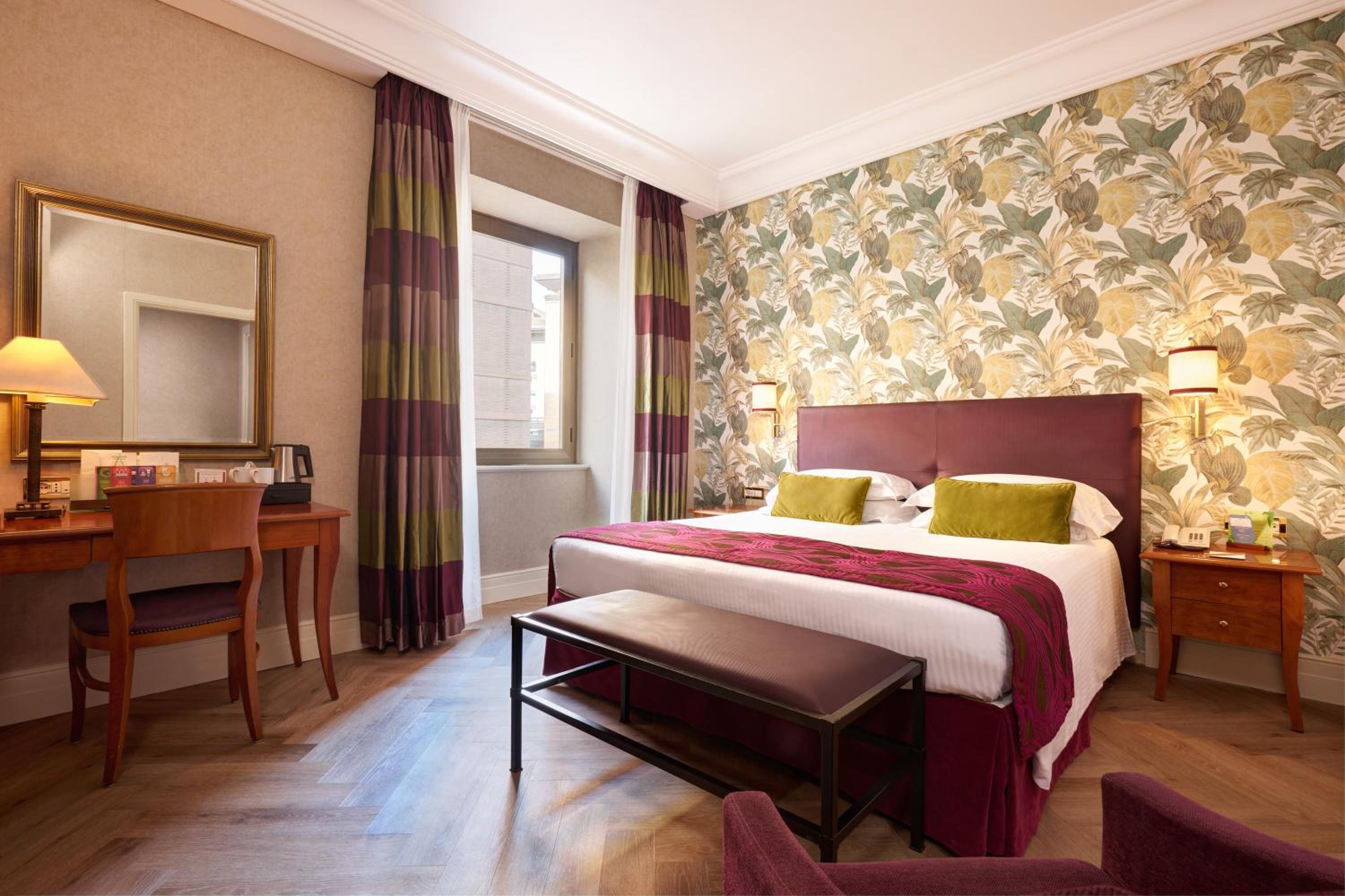 Single Room thumbnail 5
