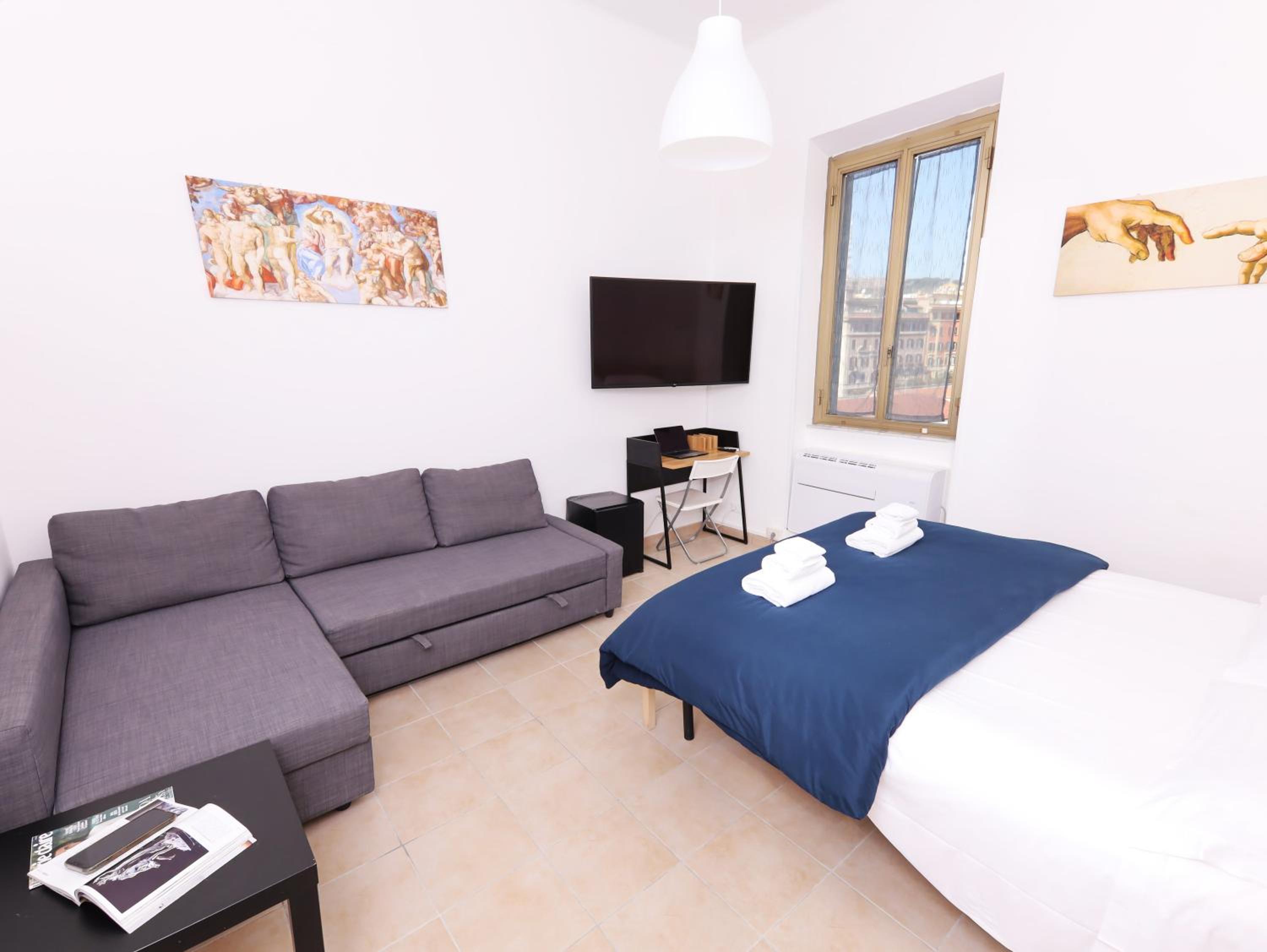 Double Room with Private External Bathroom photo 1