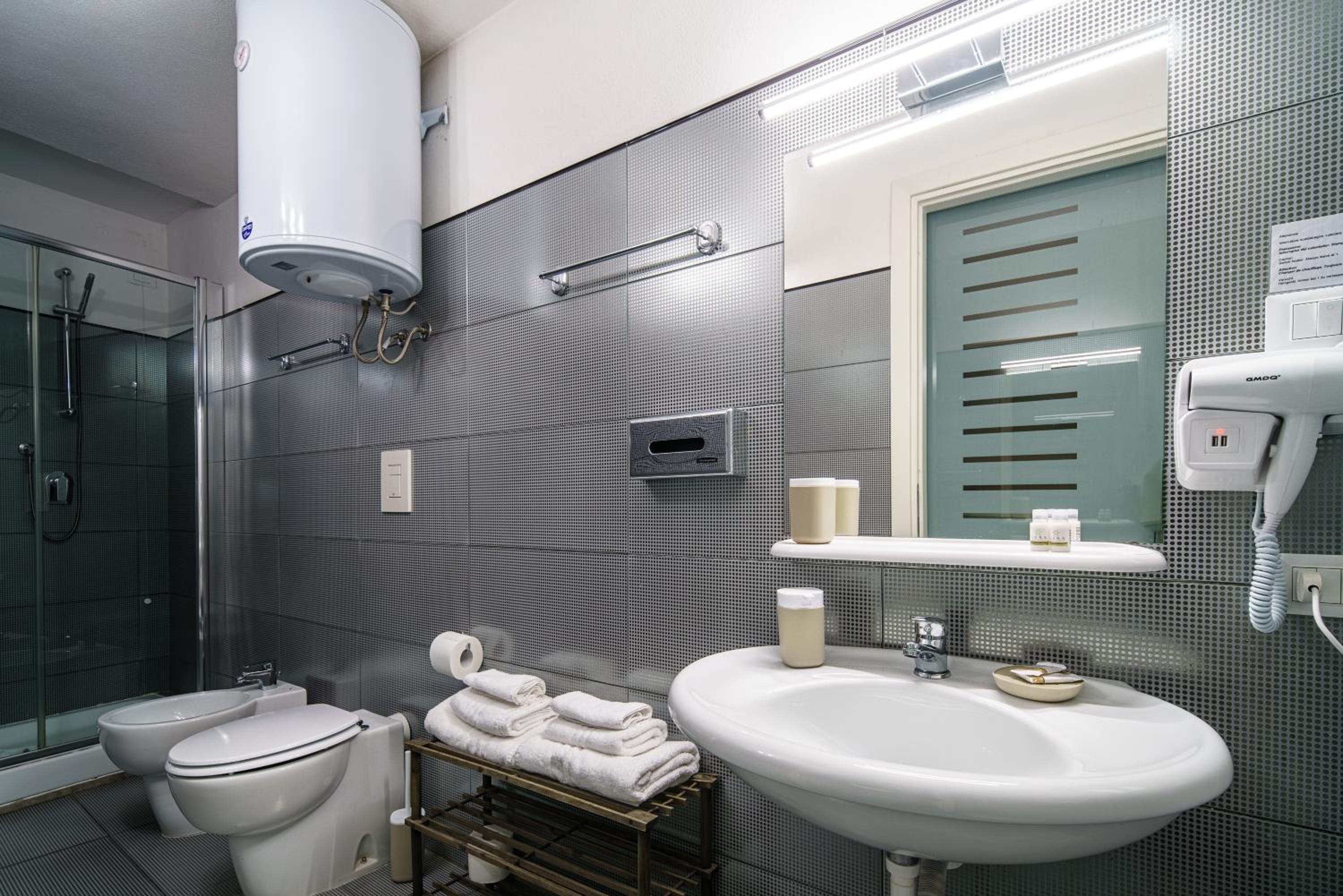 Suite with Sauna - Photo 15