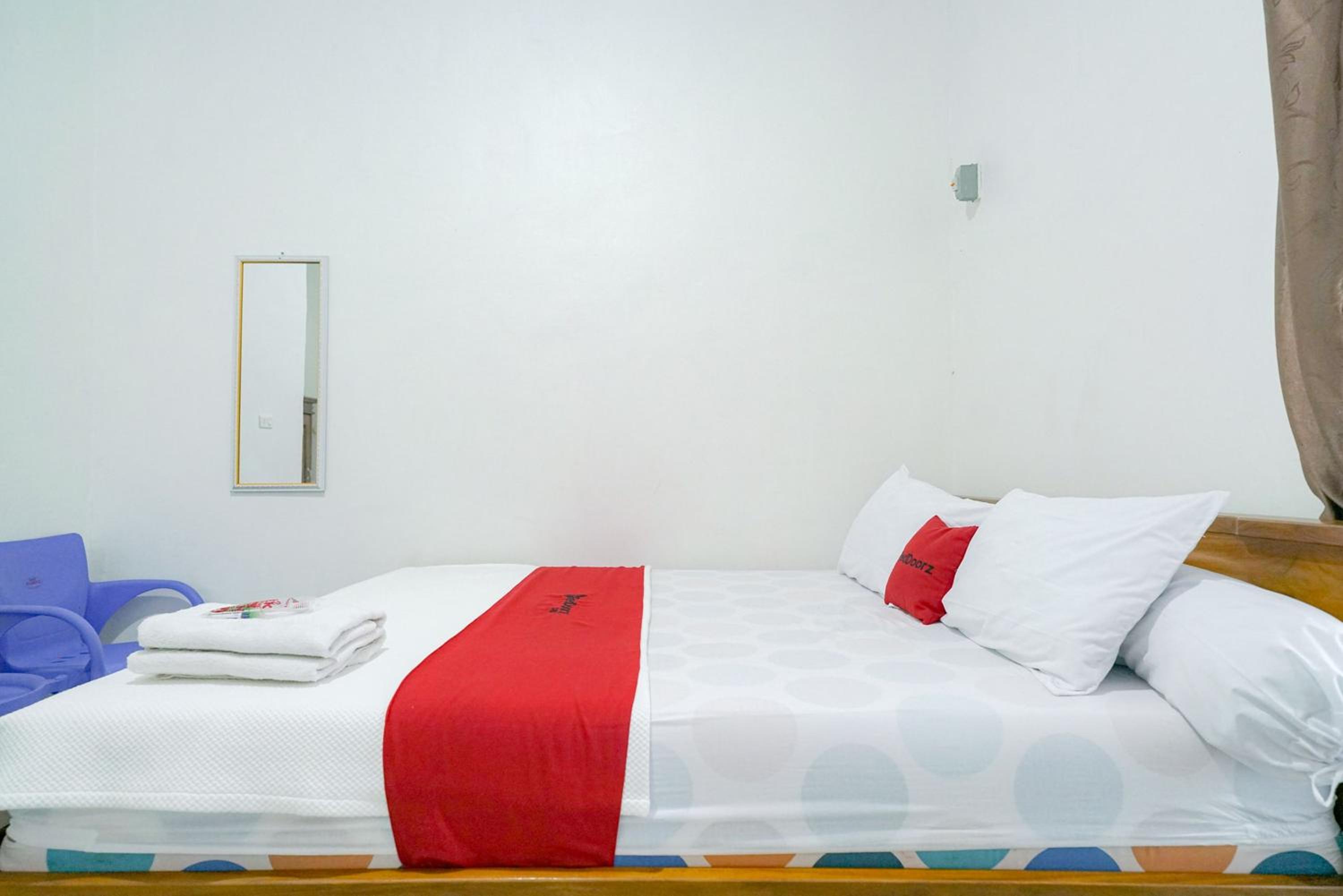 Standard Double Room - Photo 2