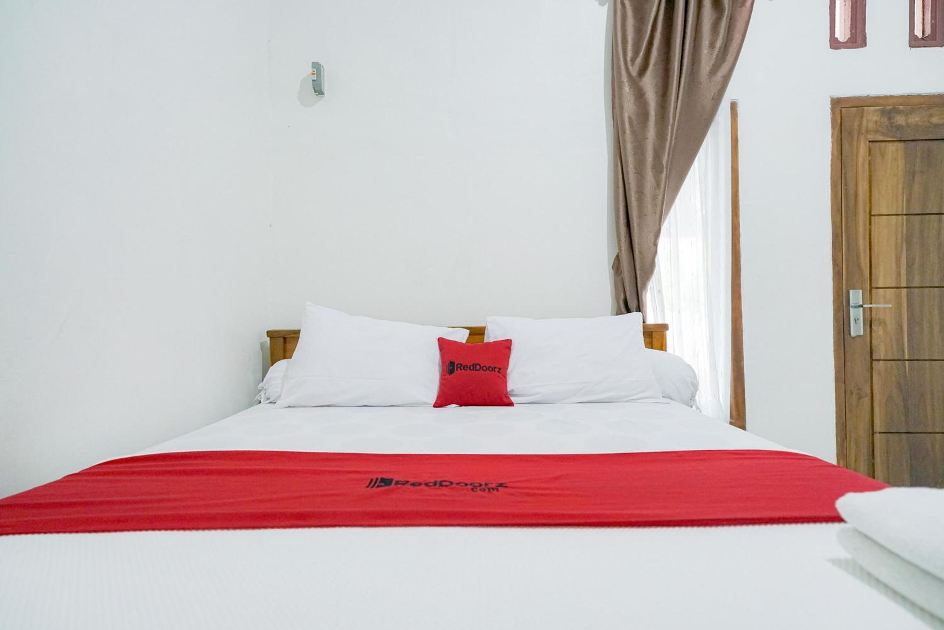 Standard Double Room - Photo 4