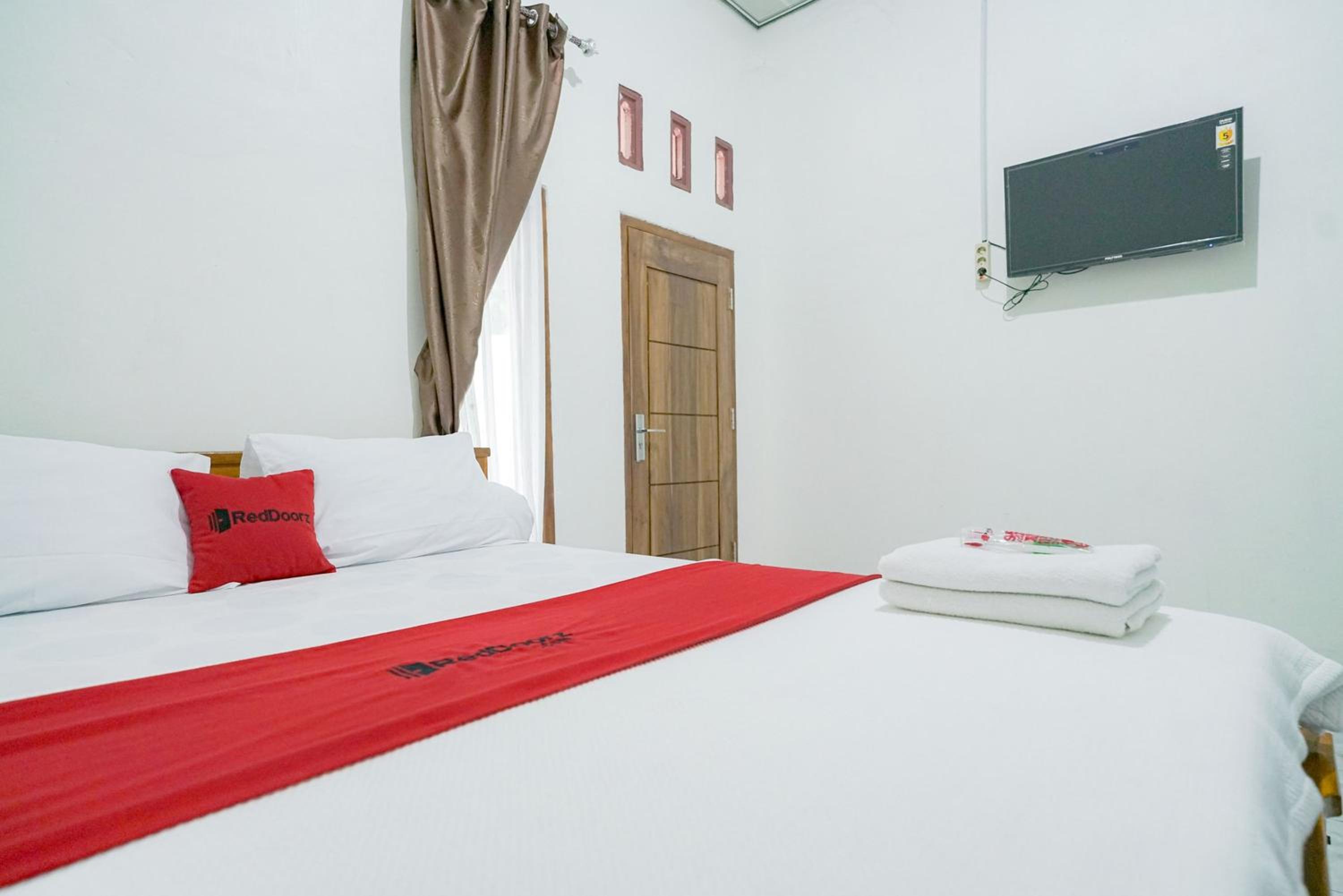 Standard Double Room - Photo 5