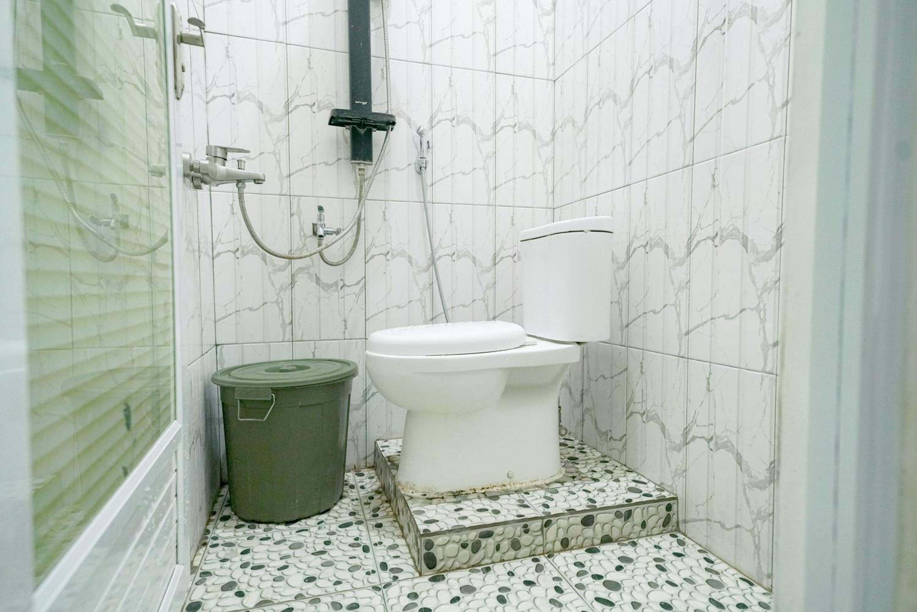 Standard Double Room - Photo 10