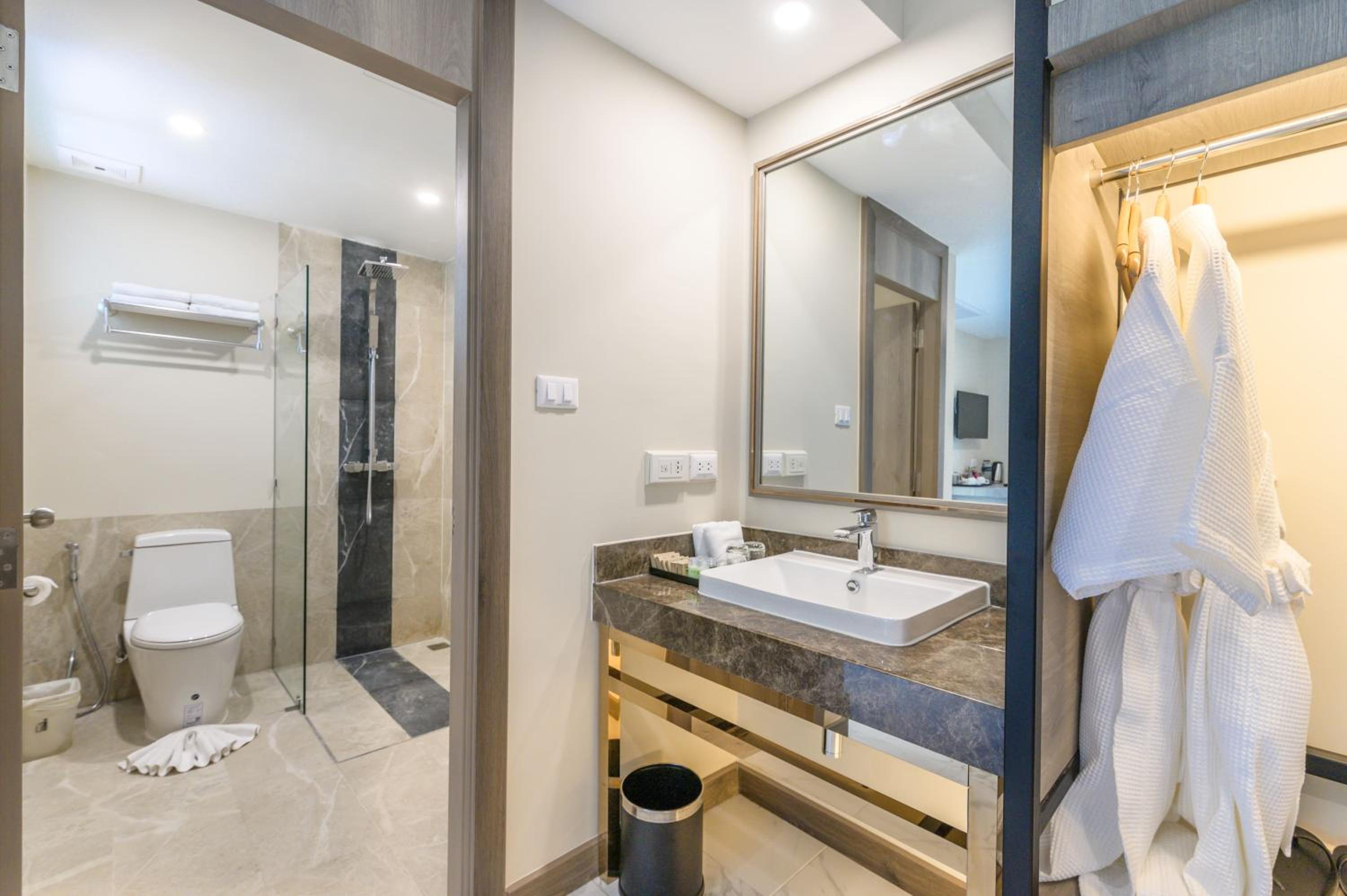 Superior Double Or Twin Room - Photo 2