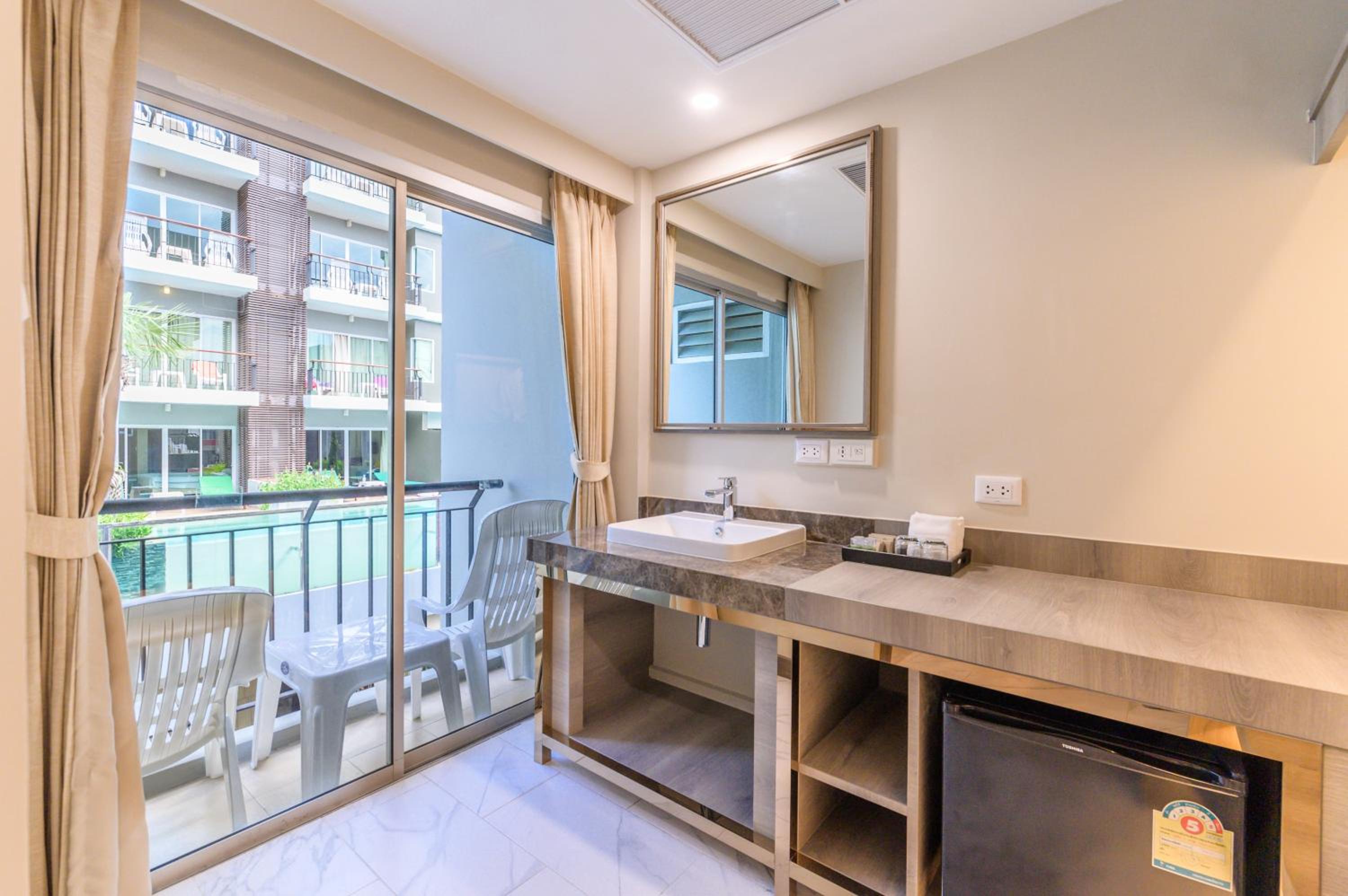 Superior Double Or Twin Room - Photo 5