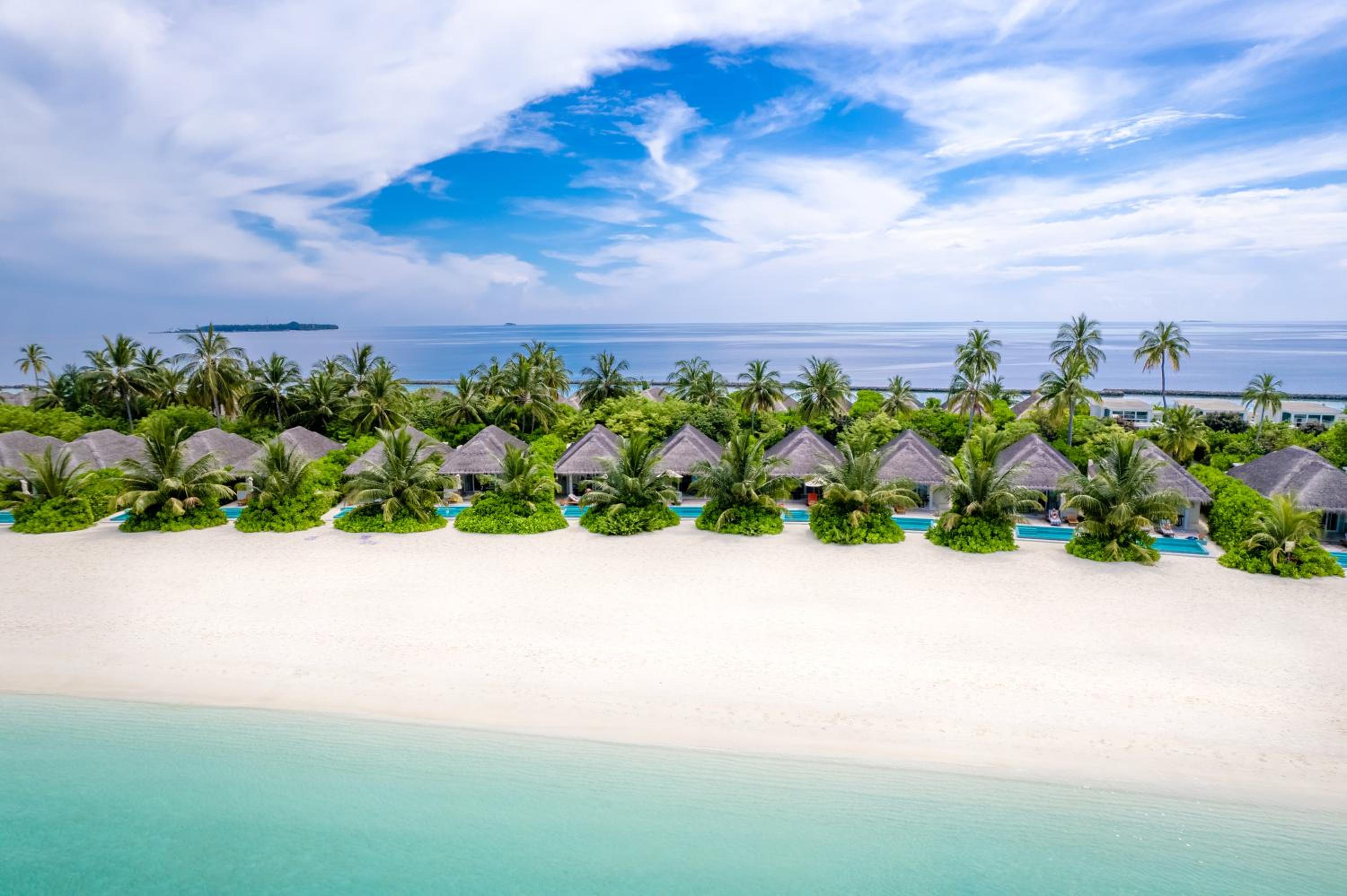 Beach Villa with Private Pool (Free seaplane for 2 pax with min 7-night stay - All Inclusive Meal Plan only) - Photo 12