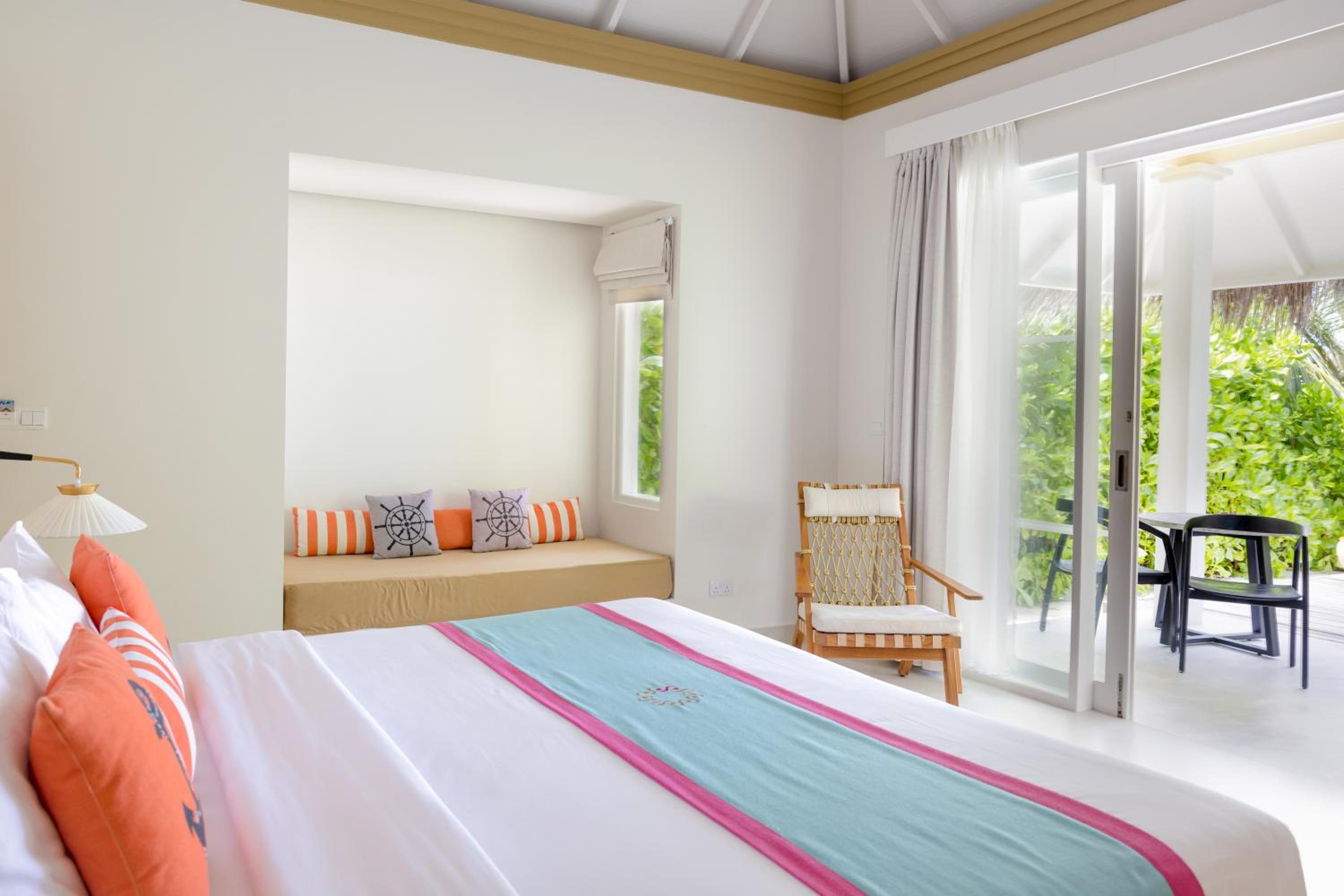 Beach Villa with Private Pool (Free seaplane for 2 pax with min 7-night stay - All Inclusive Meal Plan only) - Photo 8