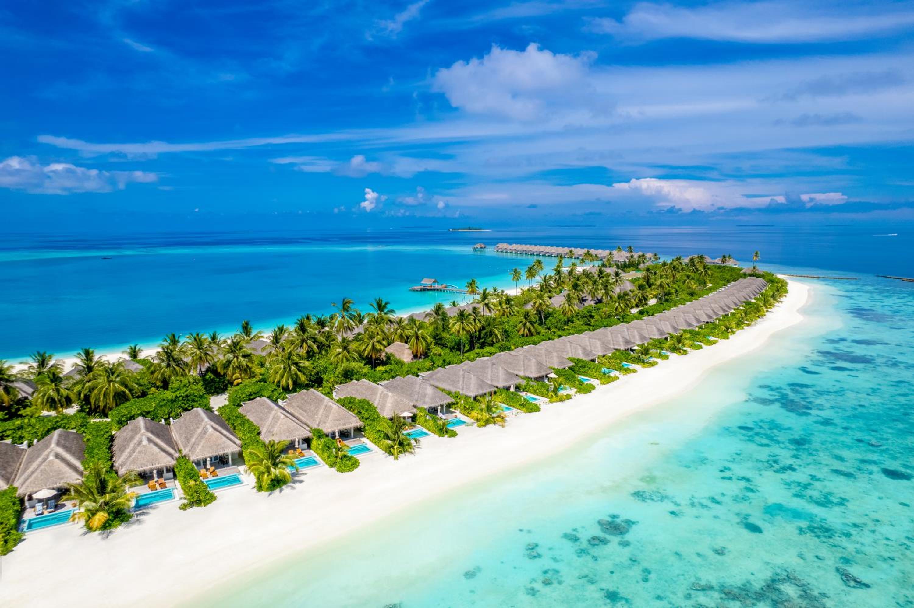 Family Beach Villa with Private Pool (Free seaplane for 2 pax with min 7-night stay - All Inclusive Meal Plan only) - Photo 12